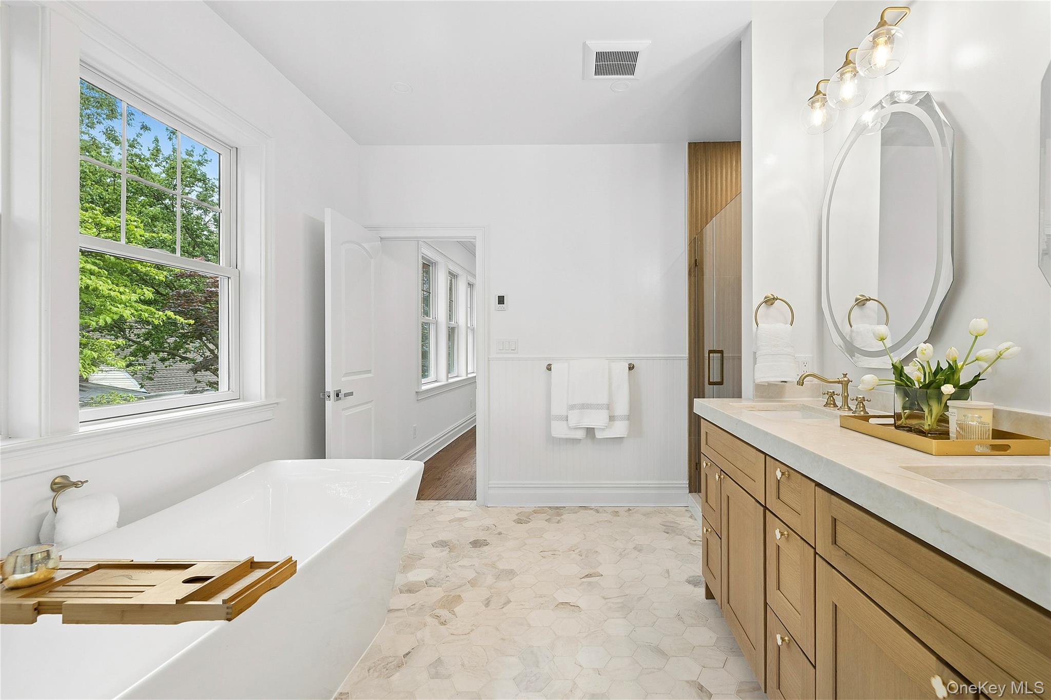 159 Lincoln Street Property Photo 20