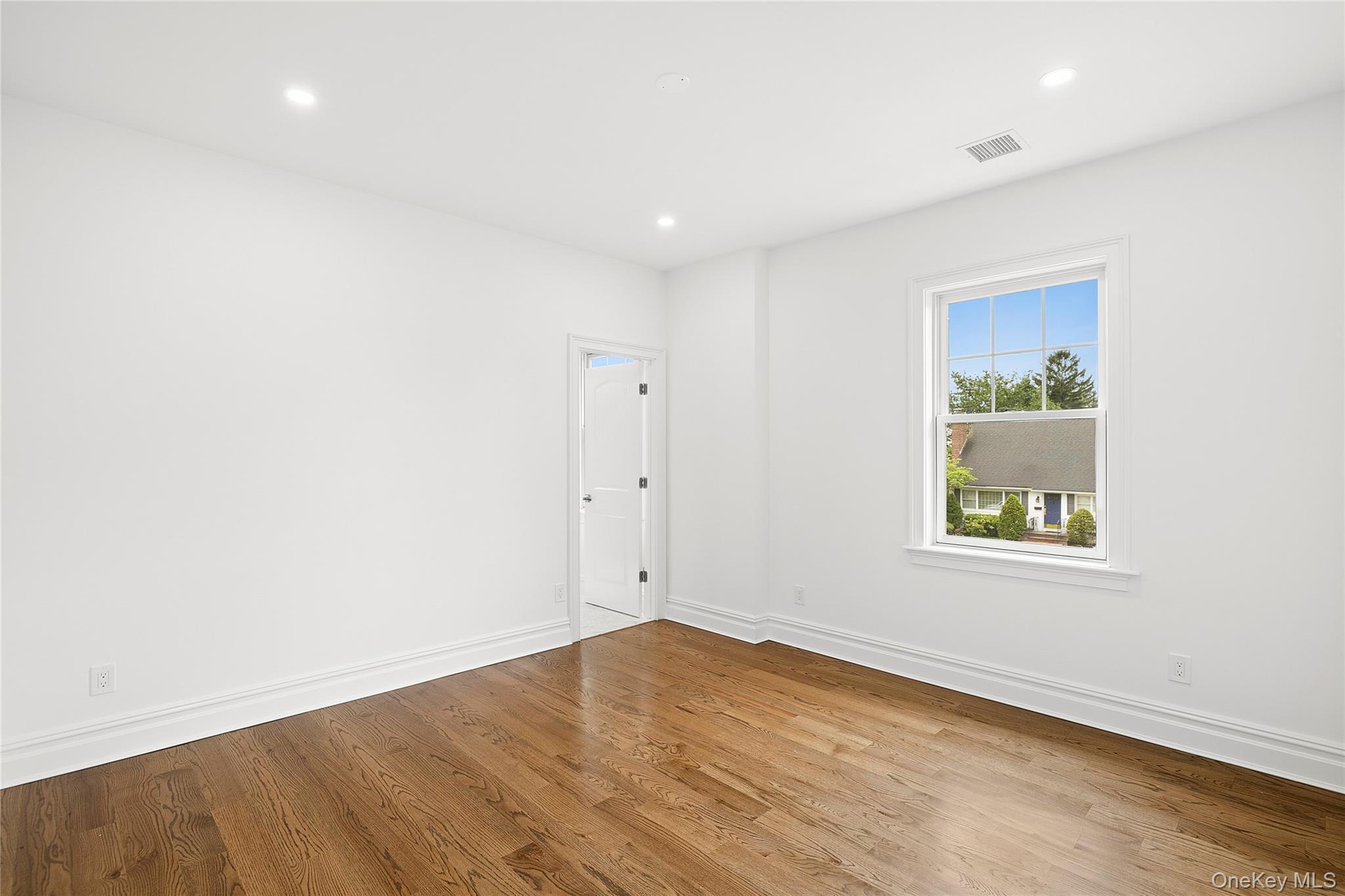 159 Lincoln Street Property Photo 21