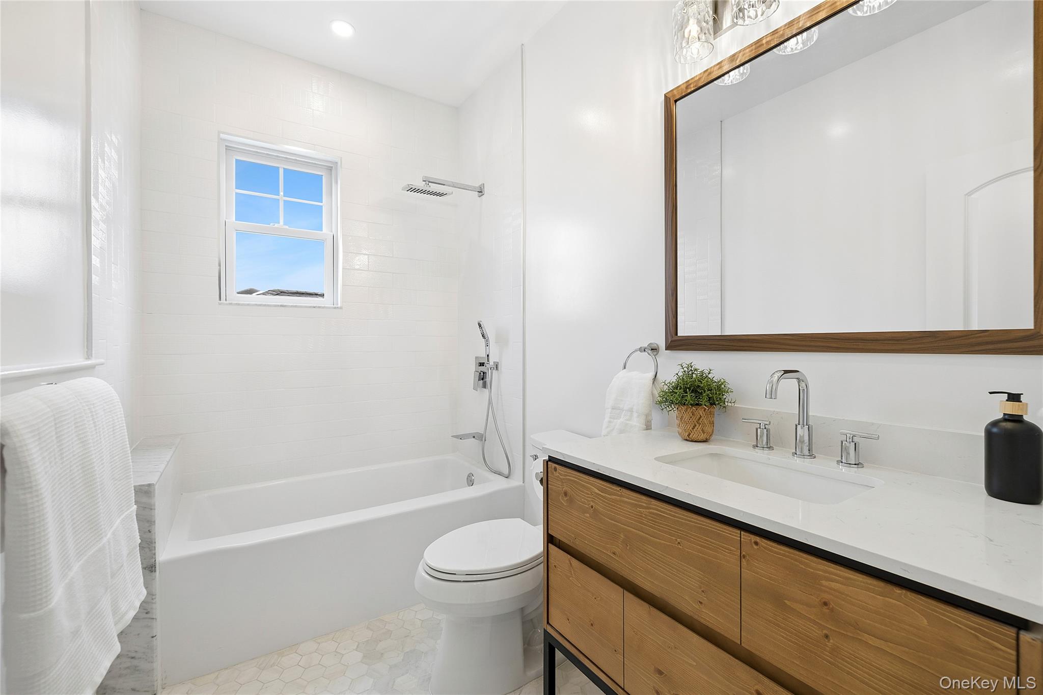 159 Lincoln Street Property Photo 25