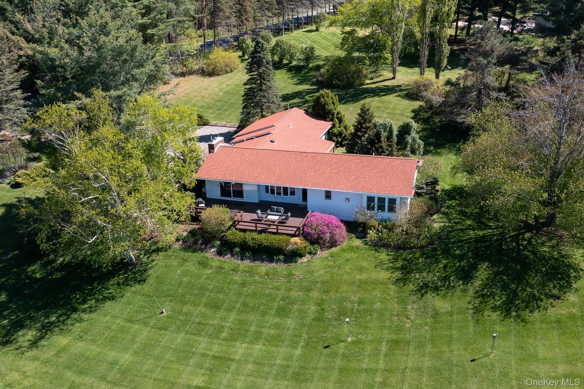 523 Breezy Hill Road Property Photo 1