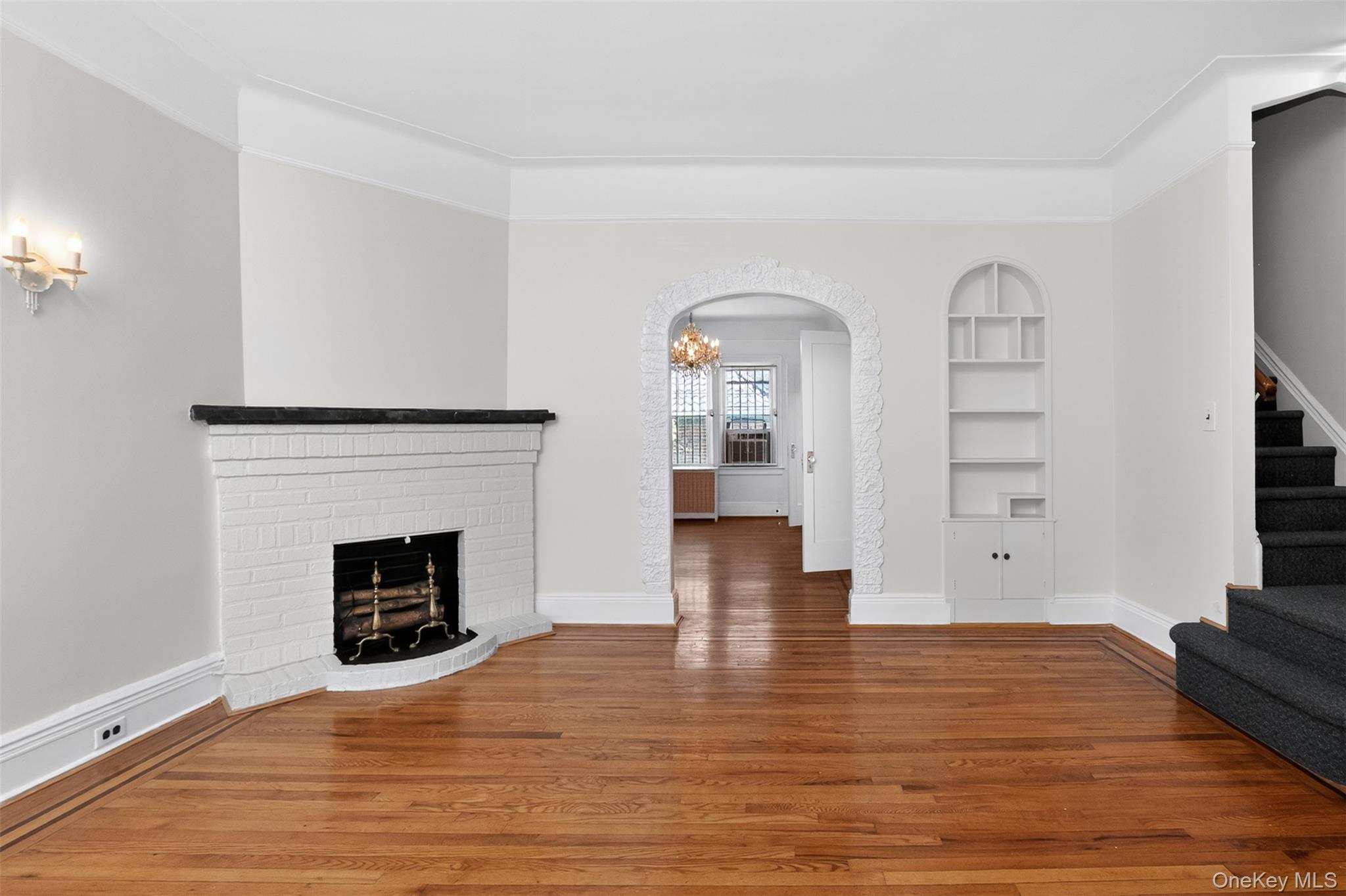 34-39 75th Street Property Photo 4