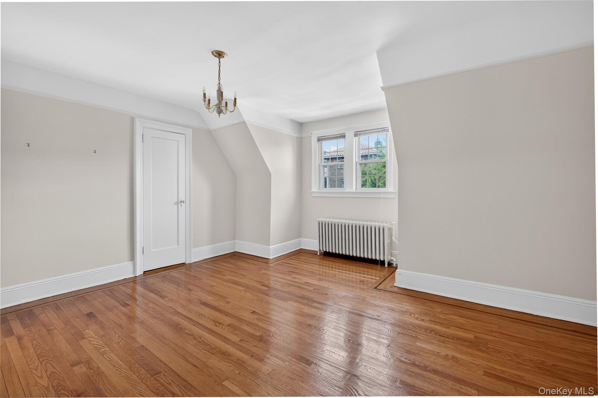 34-39 75th Street Property Photo 12