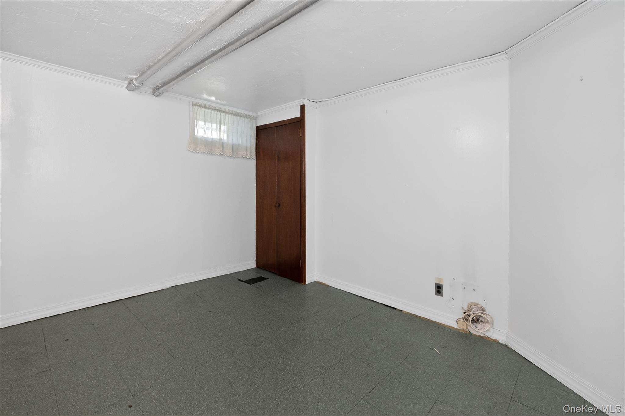 34-39 75th Street Property Photo 15