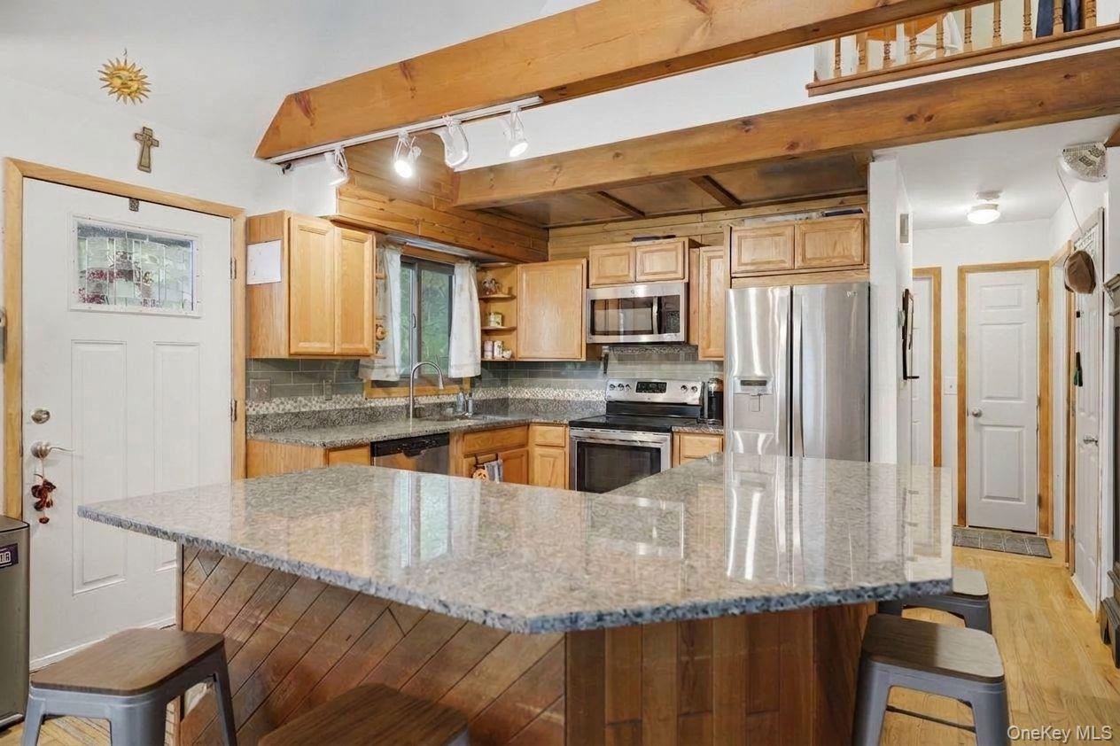 5 Picardi Court Property Photo 4