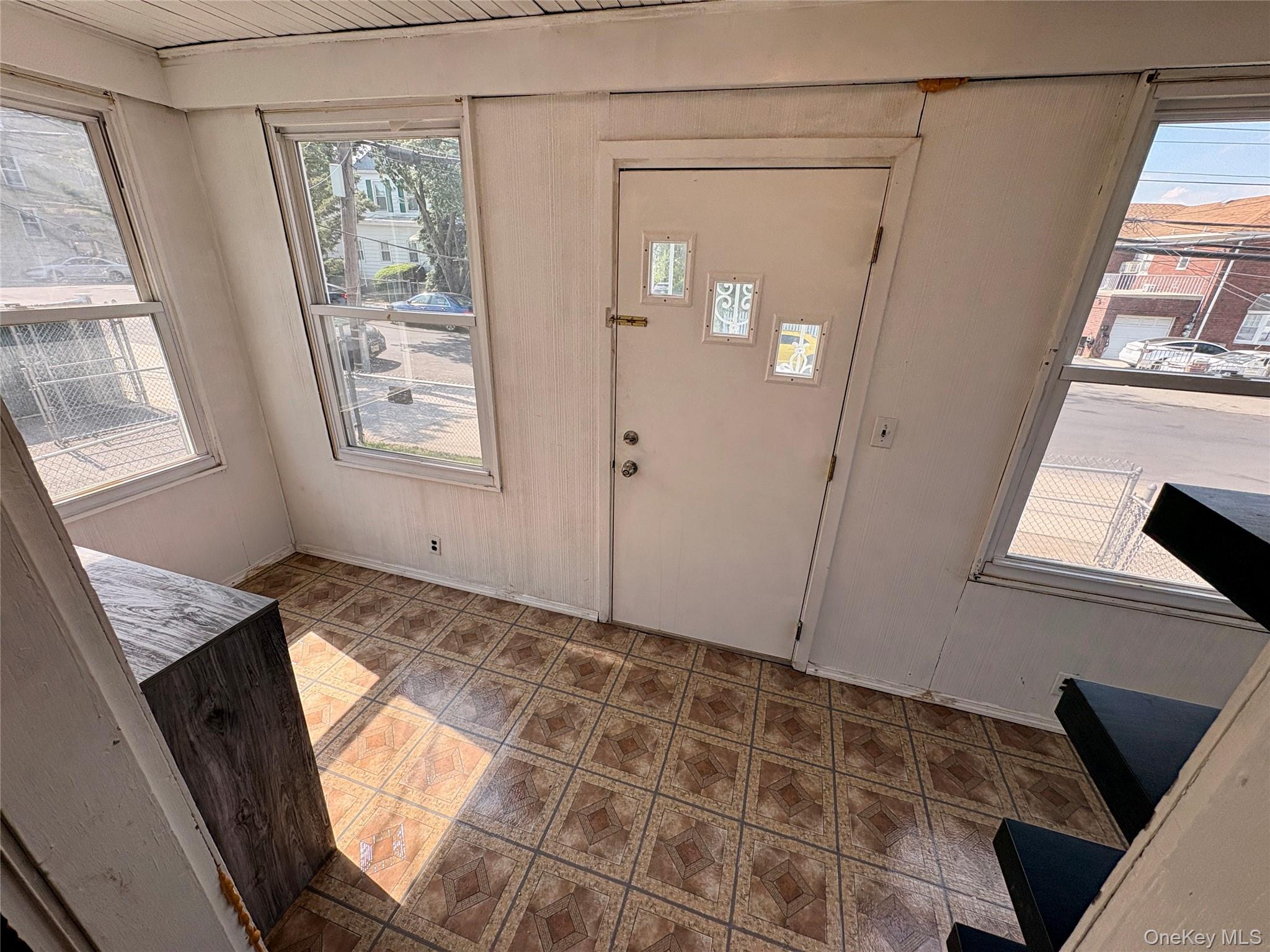 2910 Baisley Avenue Property Photo 13
