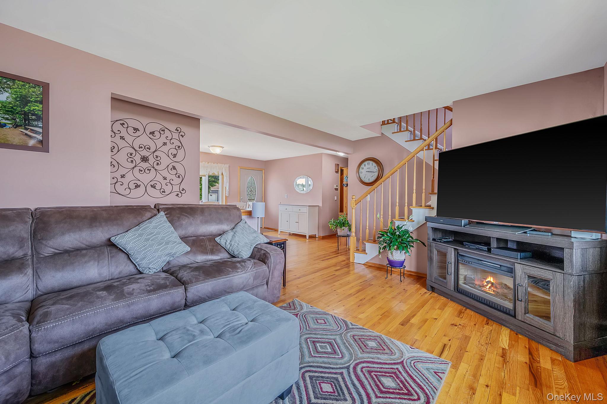 11 Windsor Street Property Photo 9