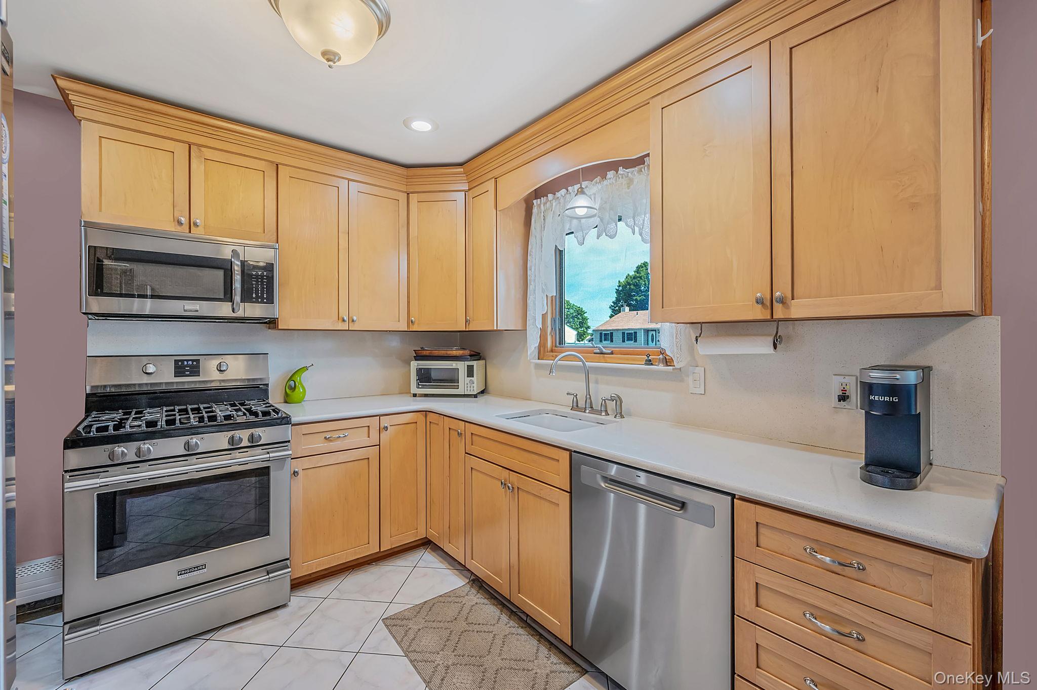 11 Windsor Street Property Photo 15