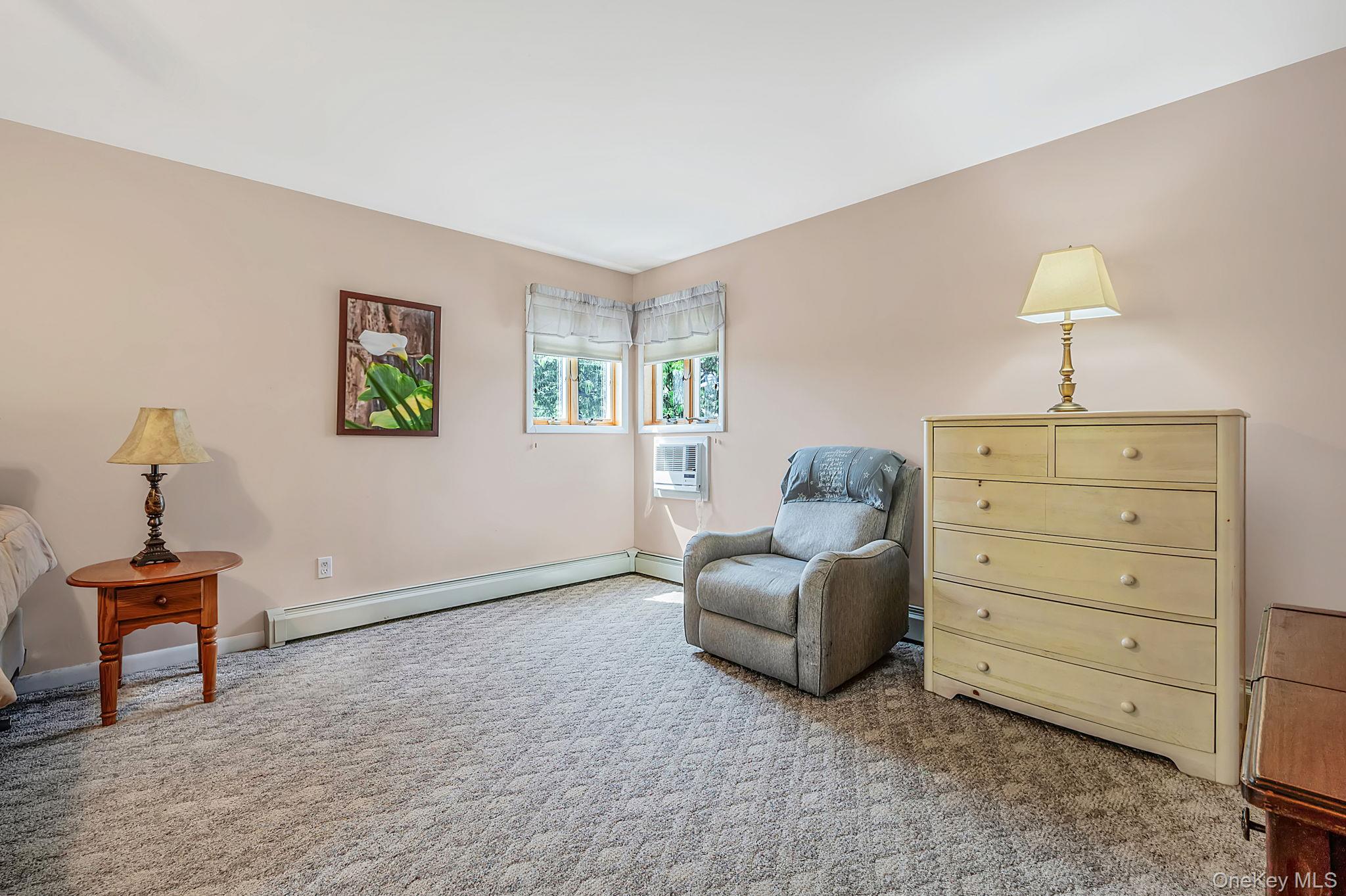 11 Windsor Street Property Photo 23