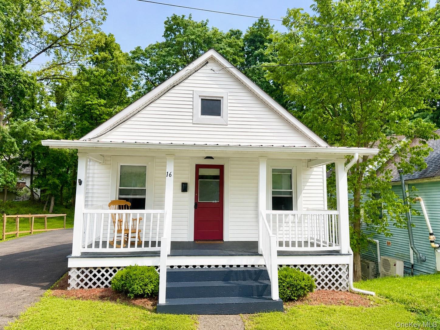 16 Poplar Street Property Photo 1