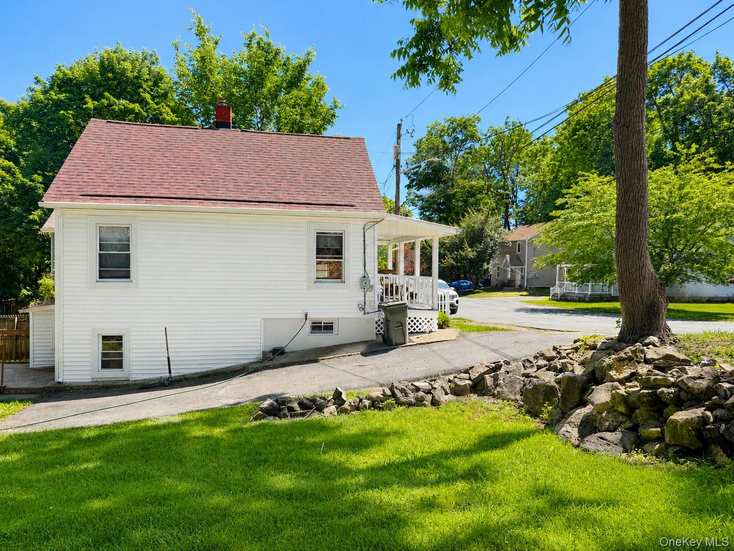 16 Poplar Street Property Photo 2