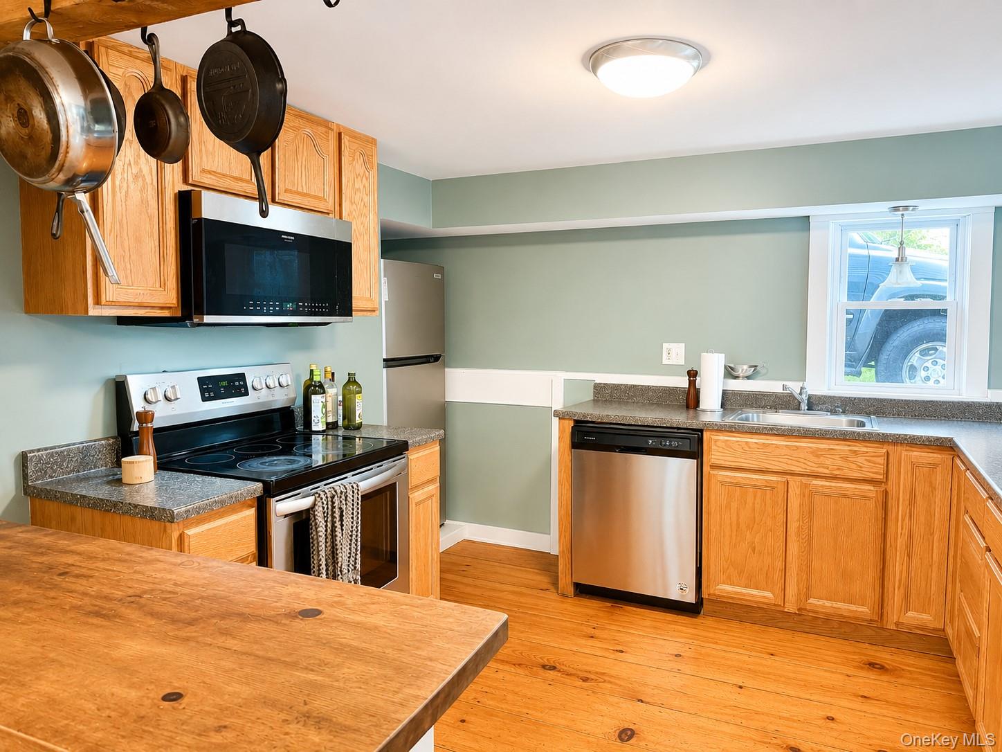 16 Poplar Street Property Photo 13