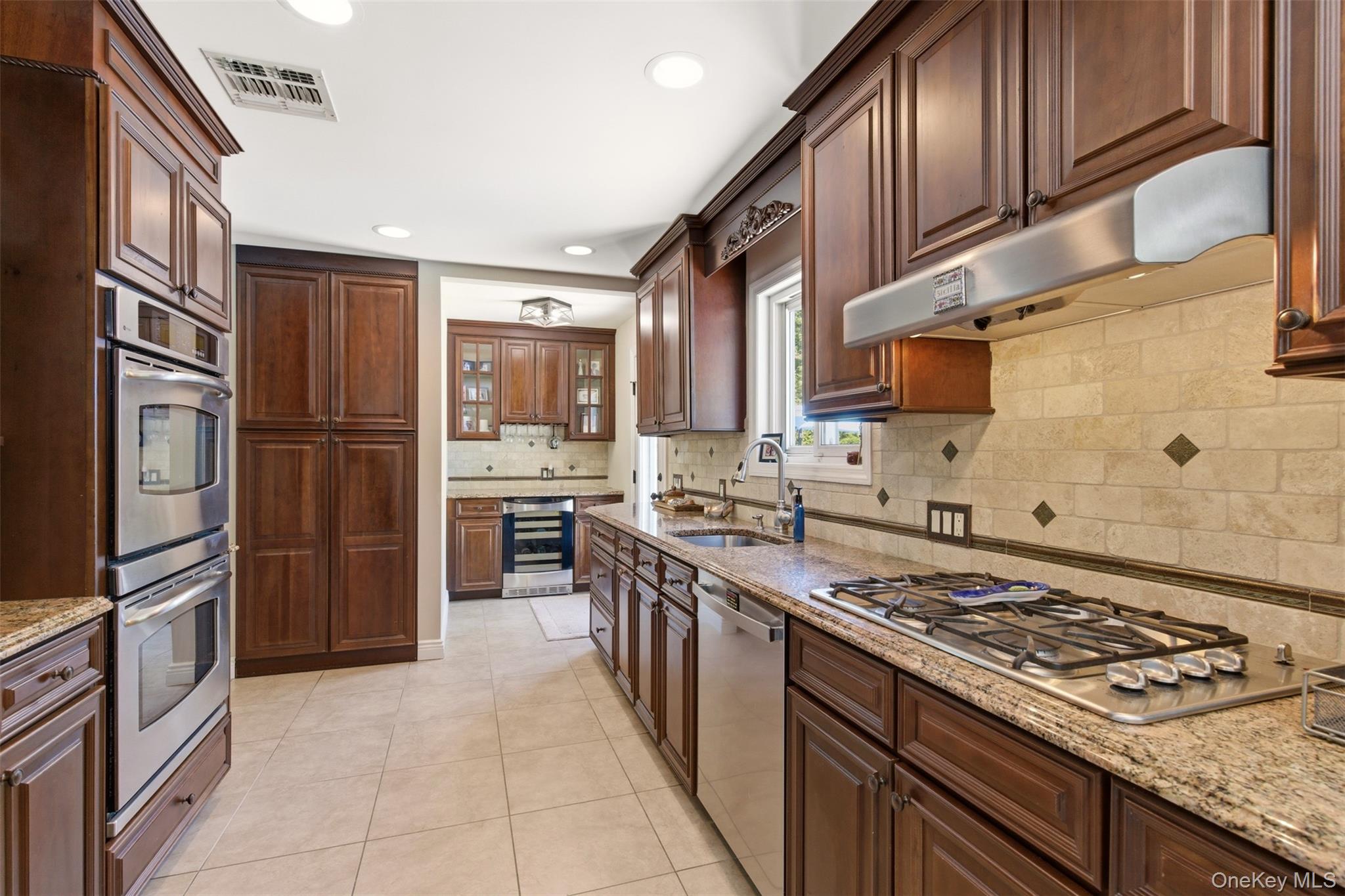 60 Tulipwood Drive Property Photo 12