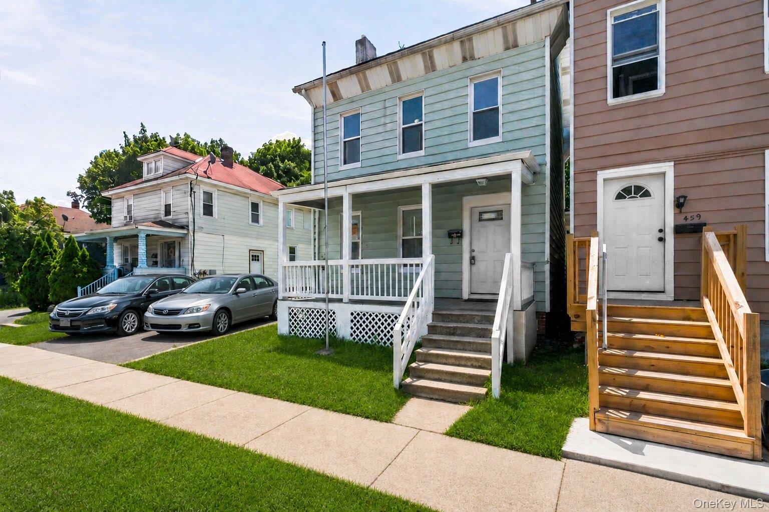 457 1st Street Property Photo 2