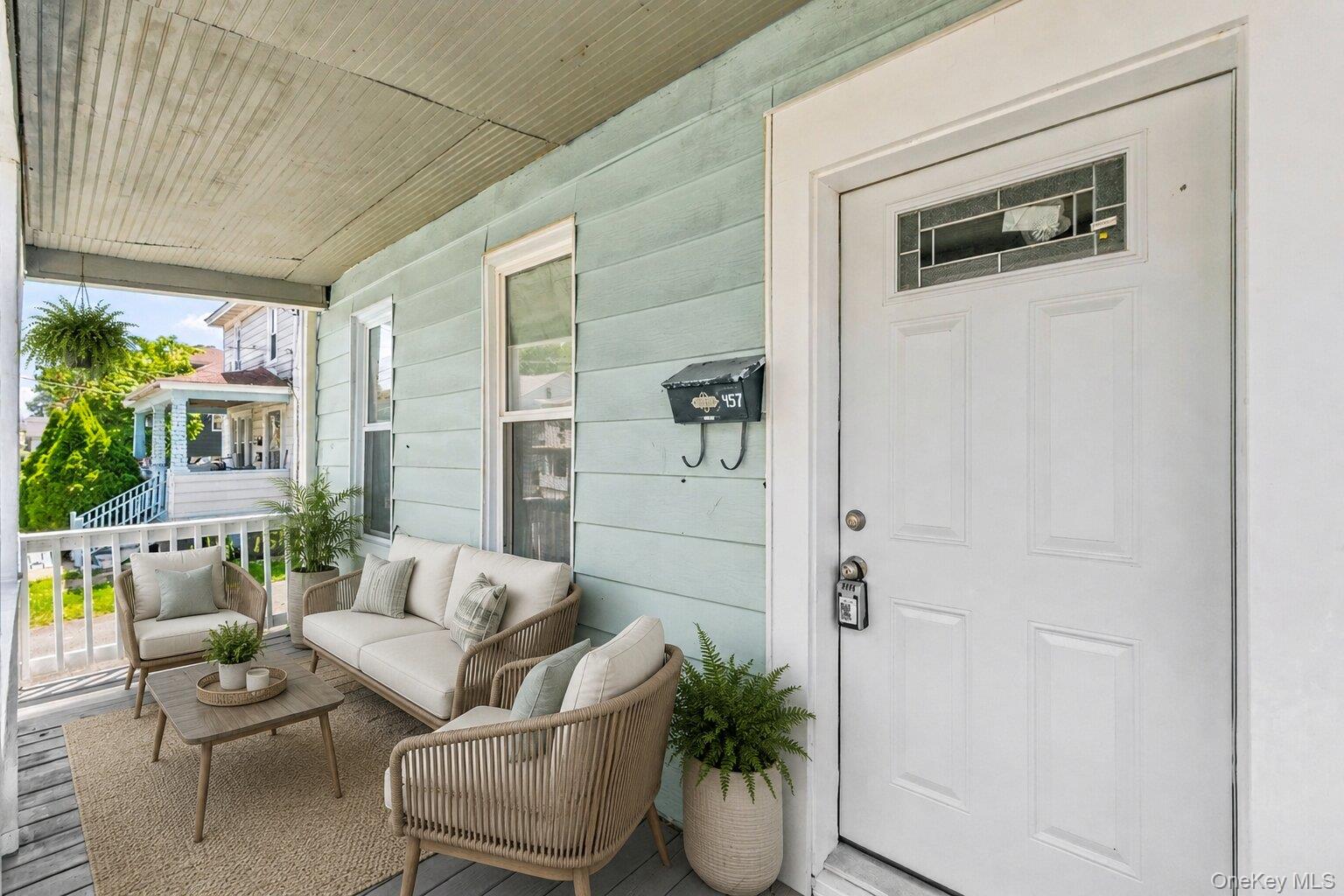 457 1st Street Property Photo 3