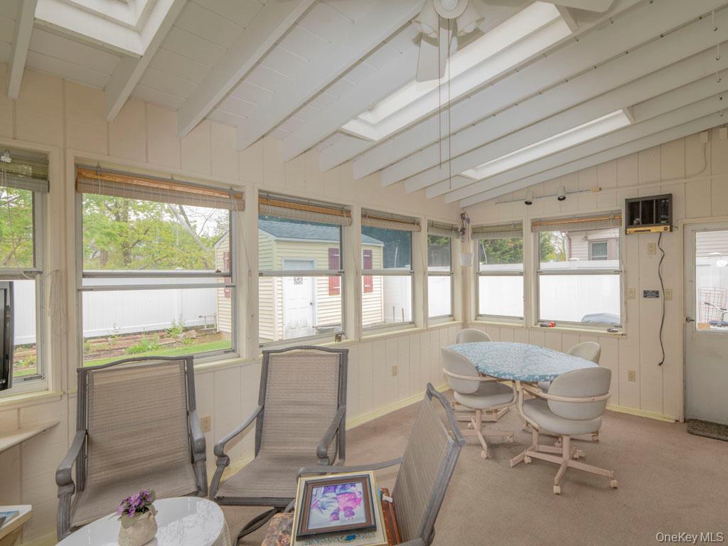 2080 Seamans Neck Road Property Photo 9