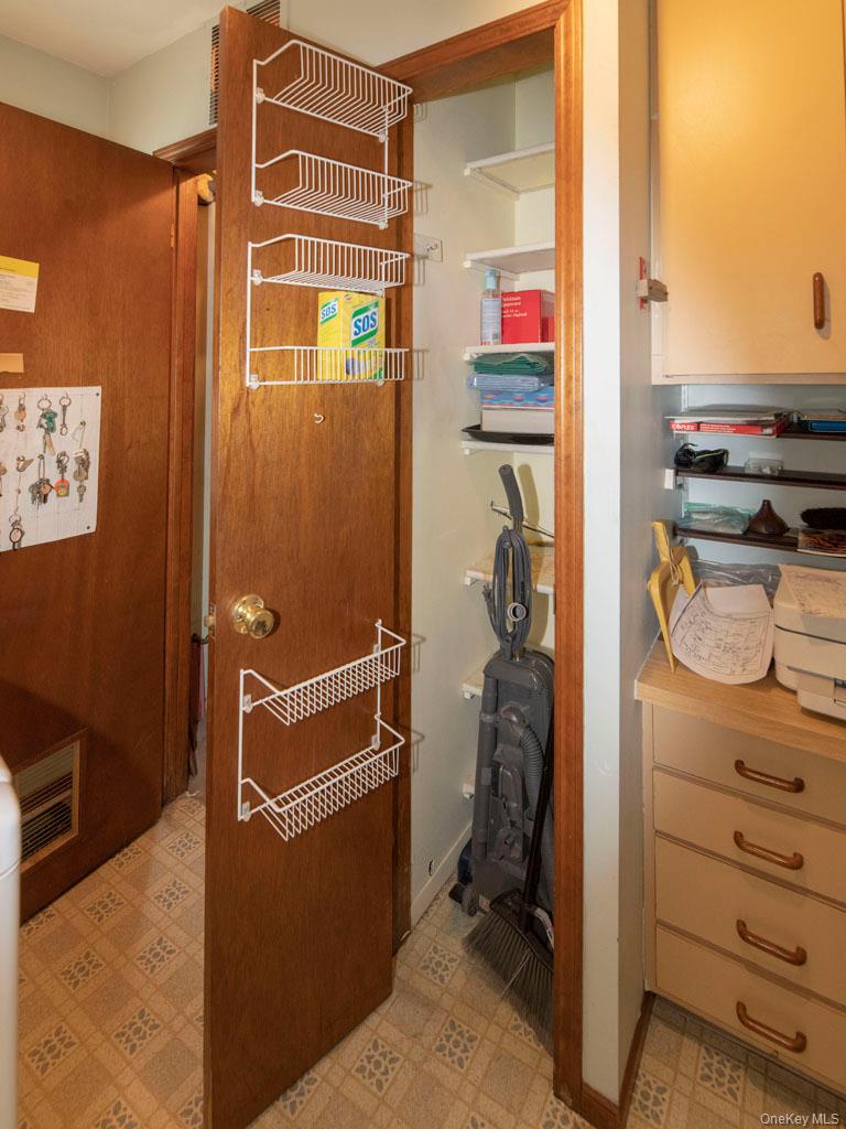 2080 Seamans Neck Road Property Photo 14