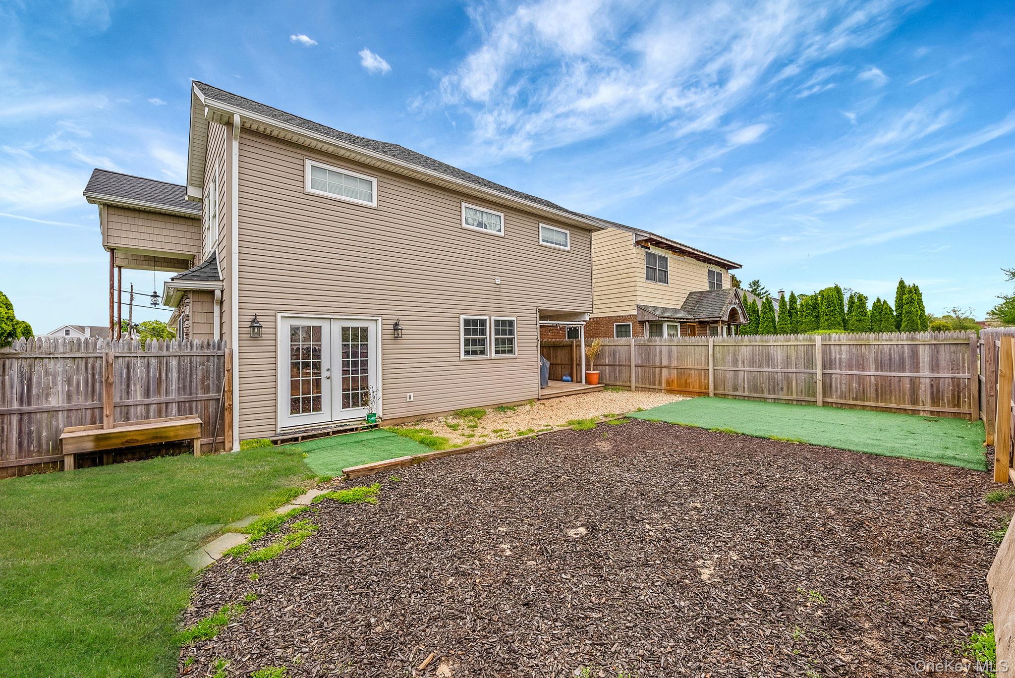 1582 Little Neck Avenue Property Photo 10
