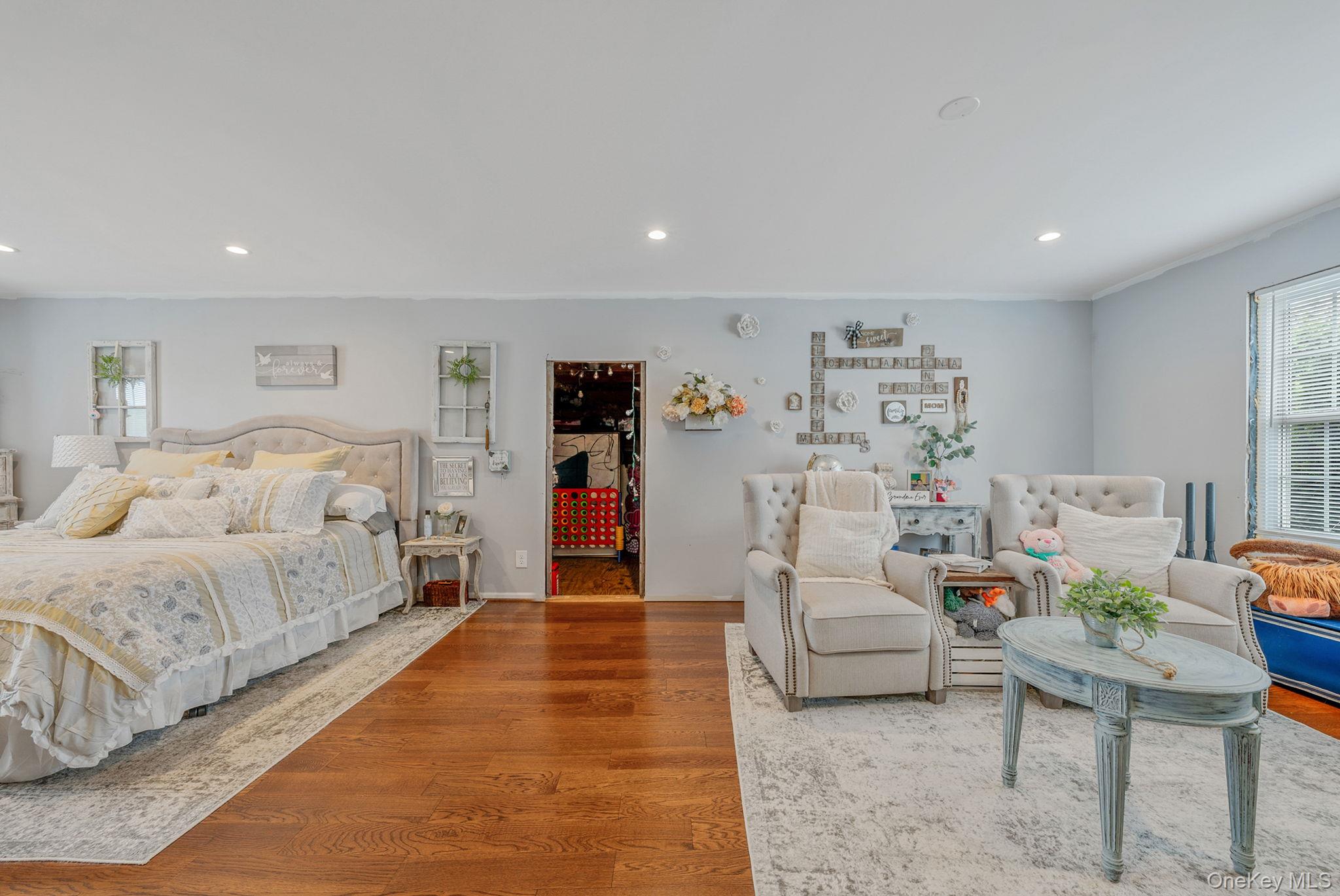 1582 Little Neck Avenue Property Photo 15