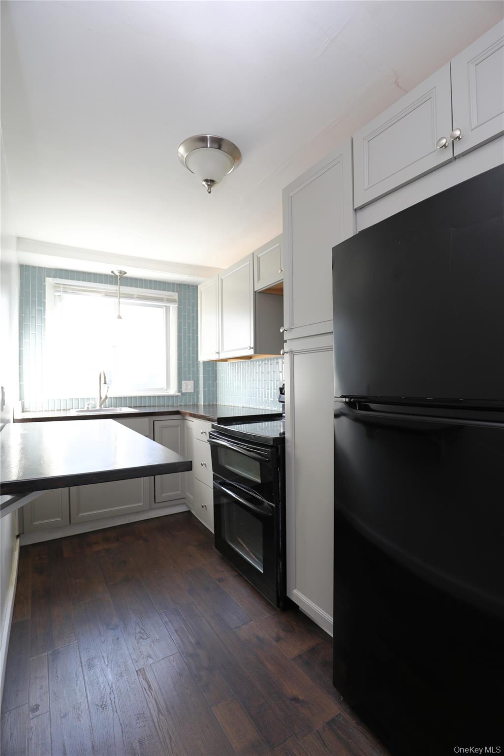 343 Washington Avenue Property Photo 9
