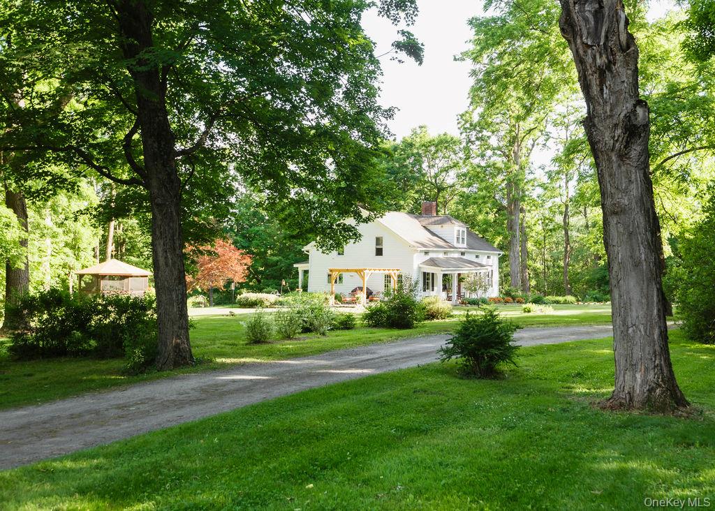 121 Coutant Road Property Photo 3