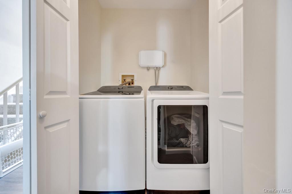 194 Gothic Circle Property Photo 14