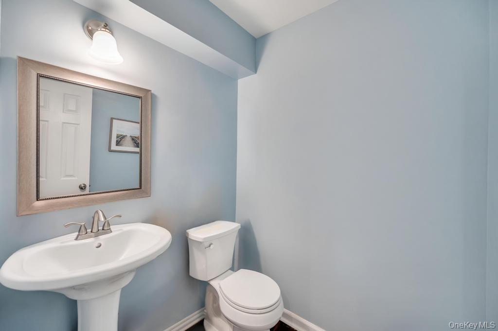 194 Gothic Circle Property Photo 15