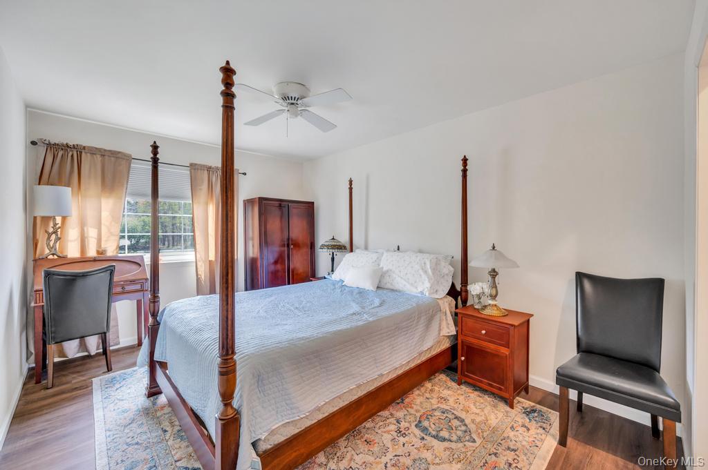 194 Gothic Circle Property Photo 17
