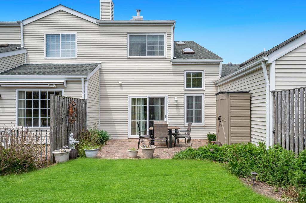194 Gothic Circle Property Photo 26