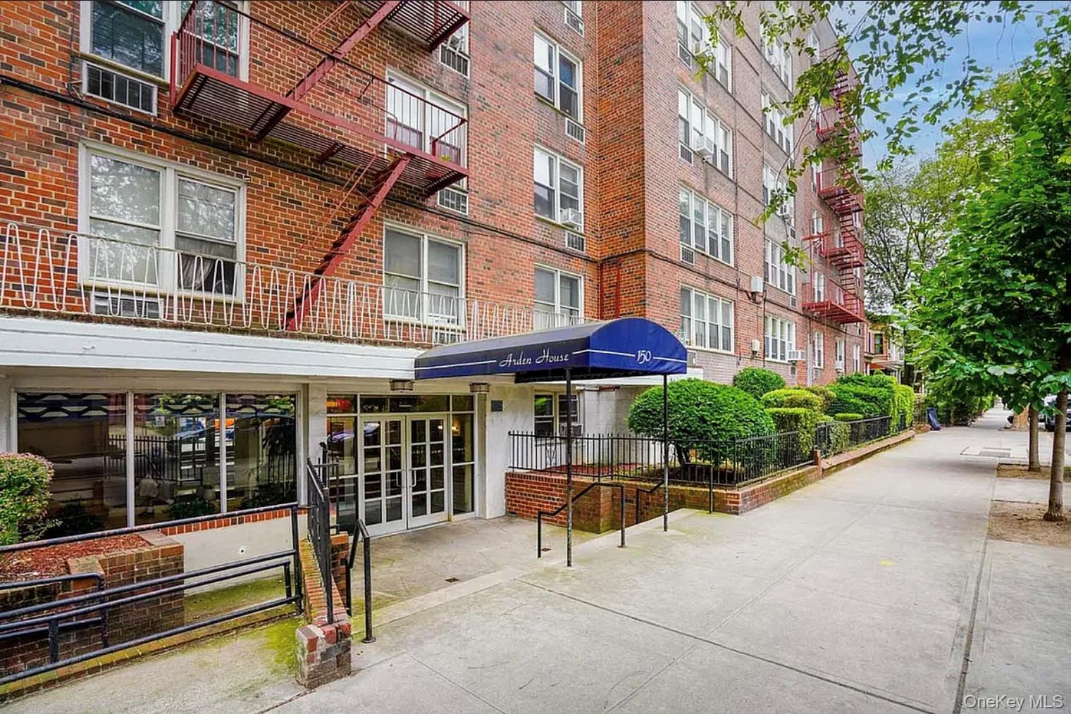 150 Hawthorne Street 5k Property Photo 13