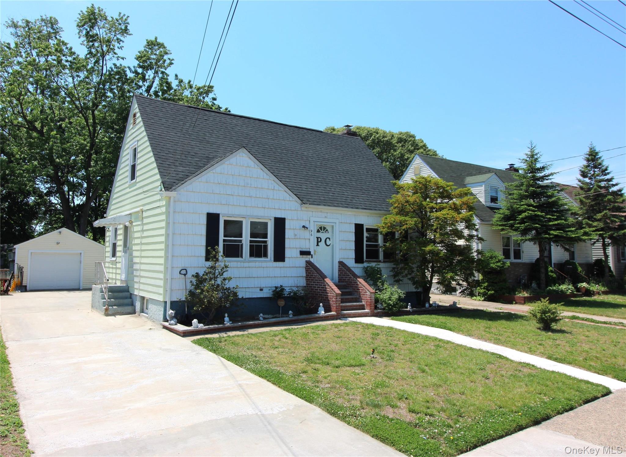 96 Fir Street Property Photo 4