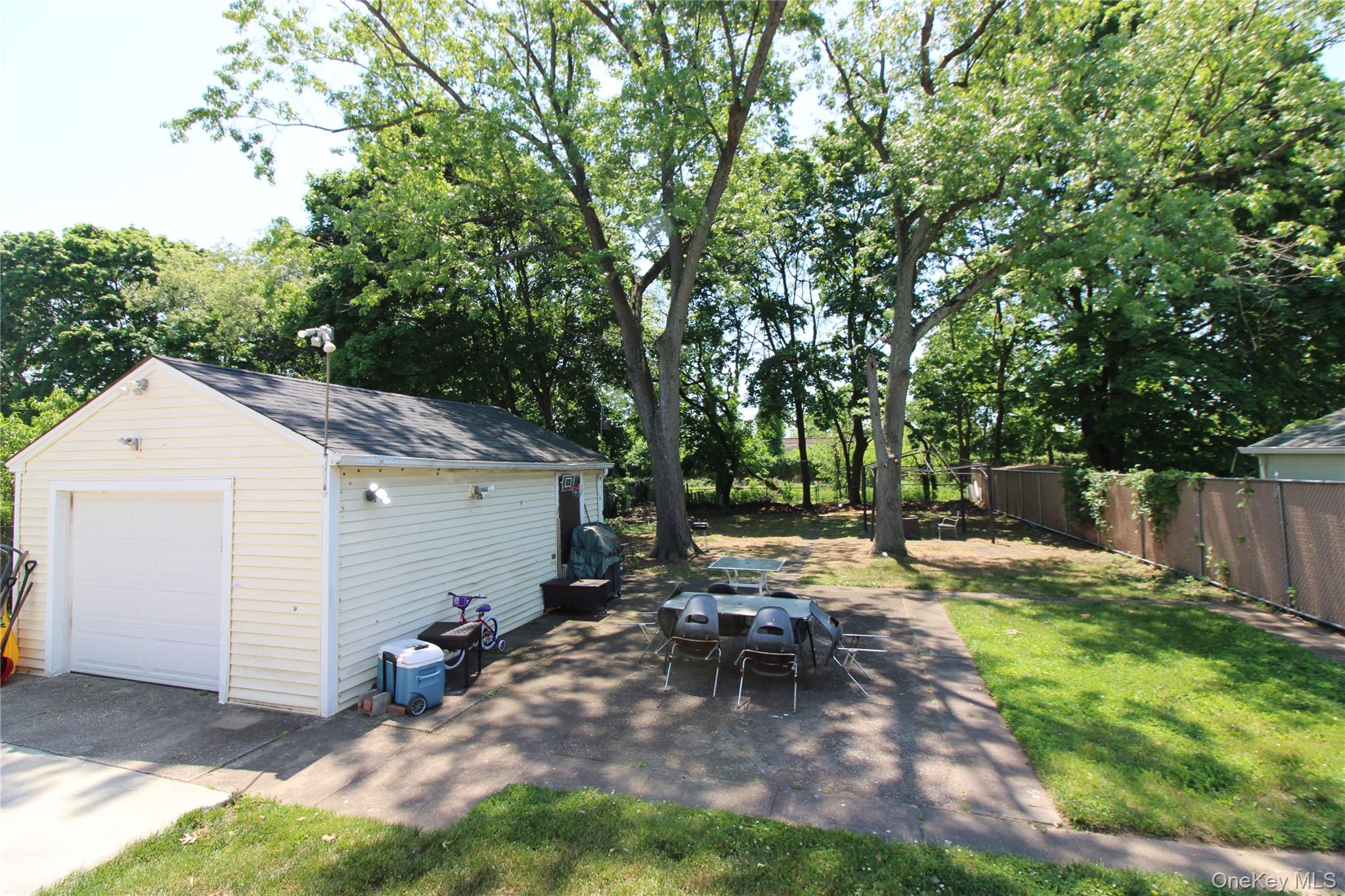 96 Fir Street Property Photo 8