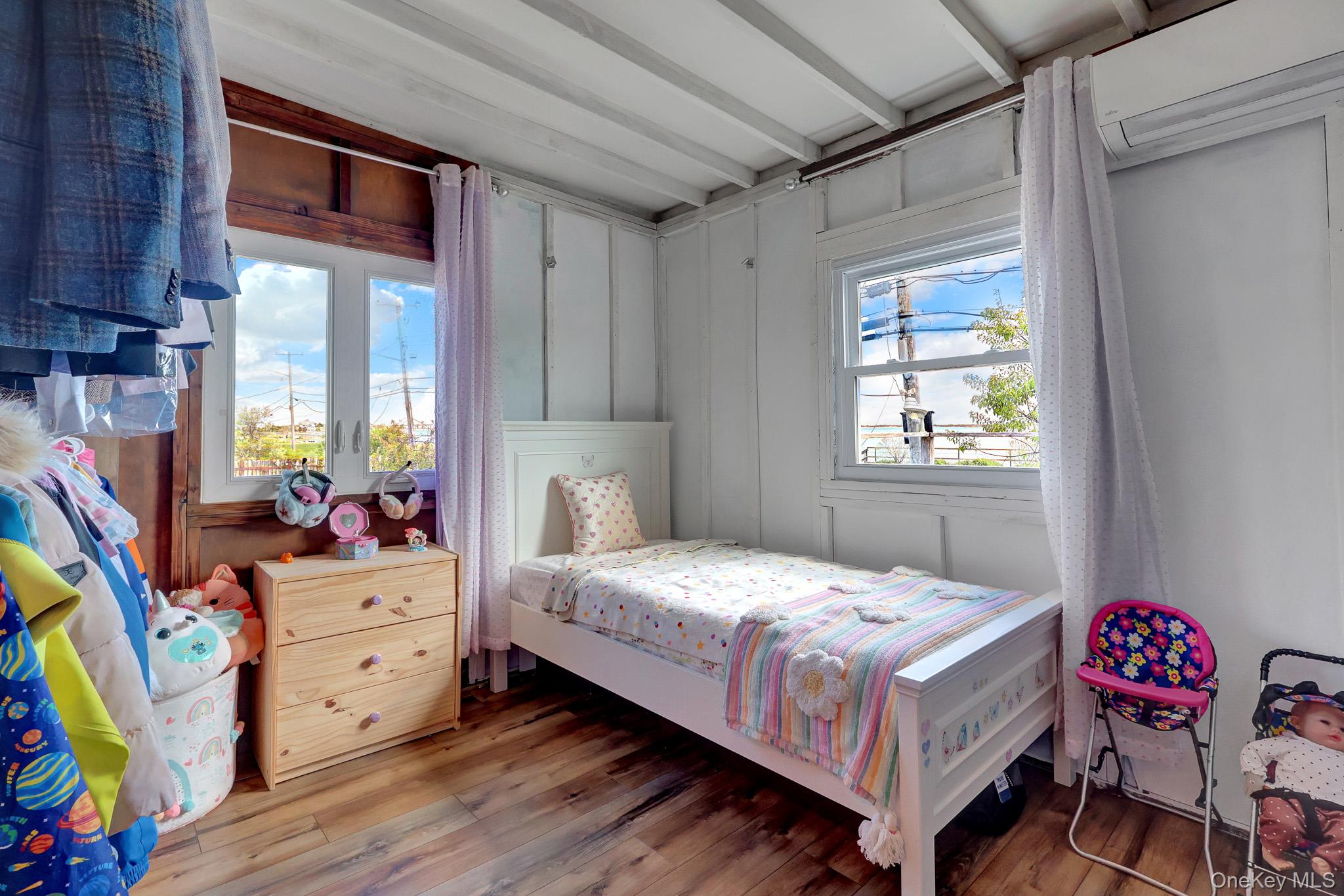 6 Oak Beach Road Property Photo 12