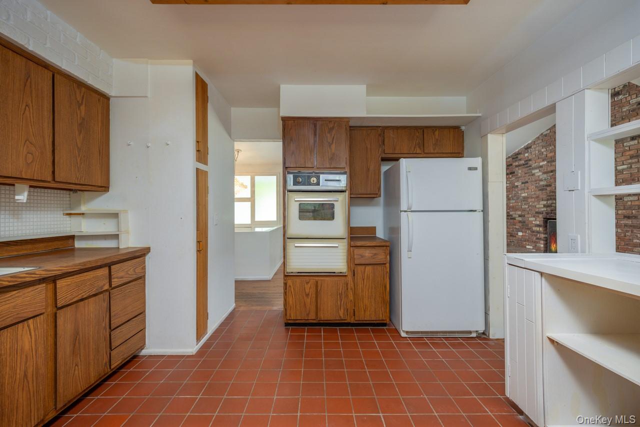12 Dale Road Property Photo 12