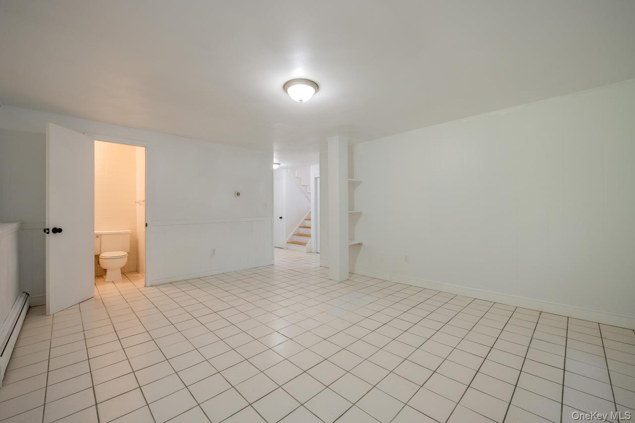 12 Dale Road Property Photo 21