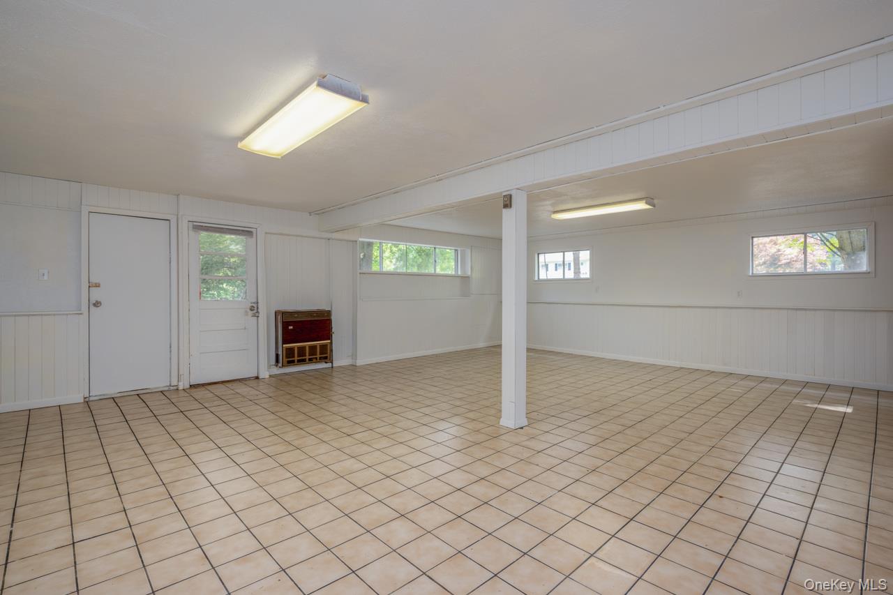 12 Dale Road Property Photo 24