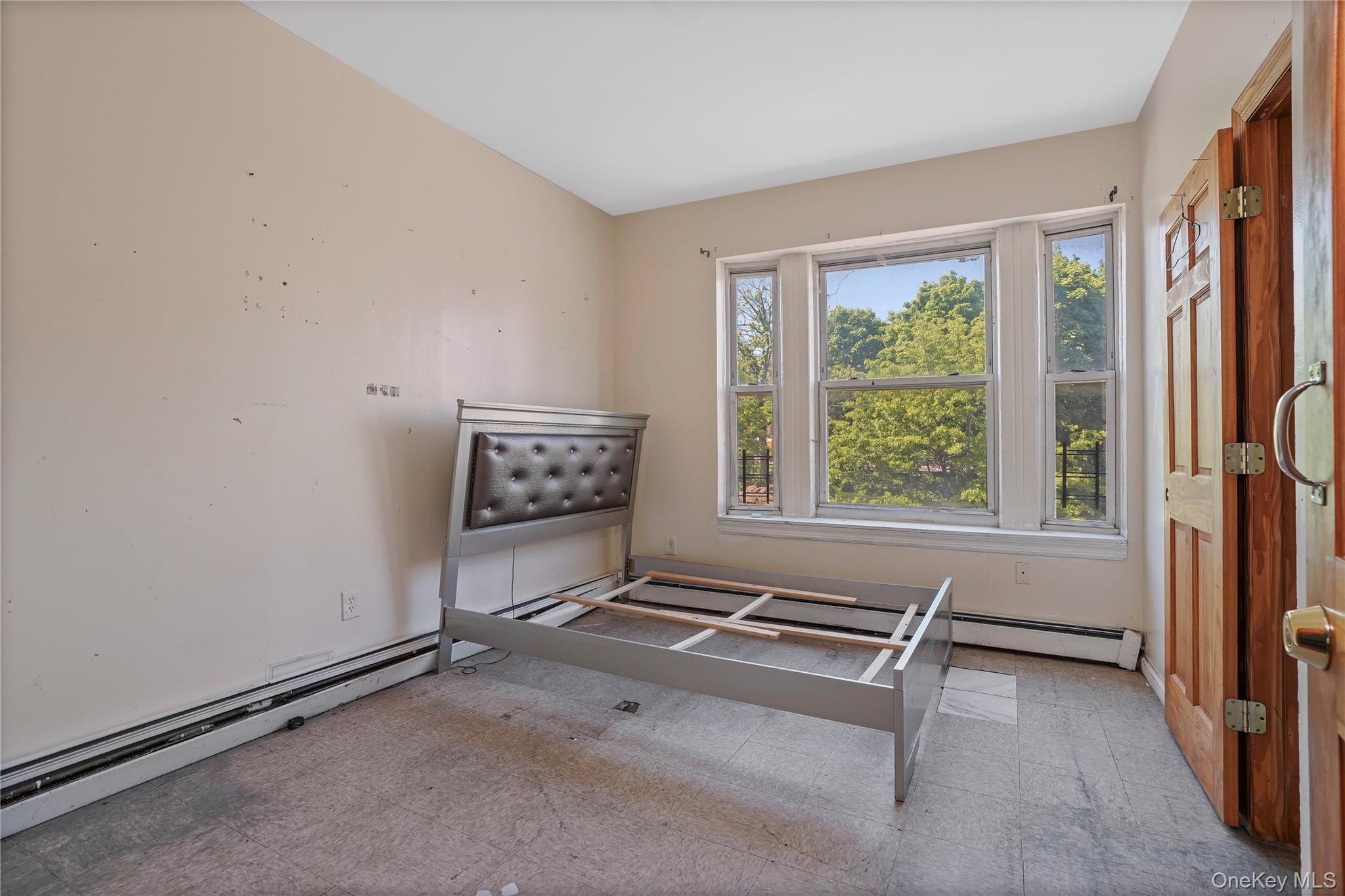 309 Bedford Park Boulevard Property Photo 19