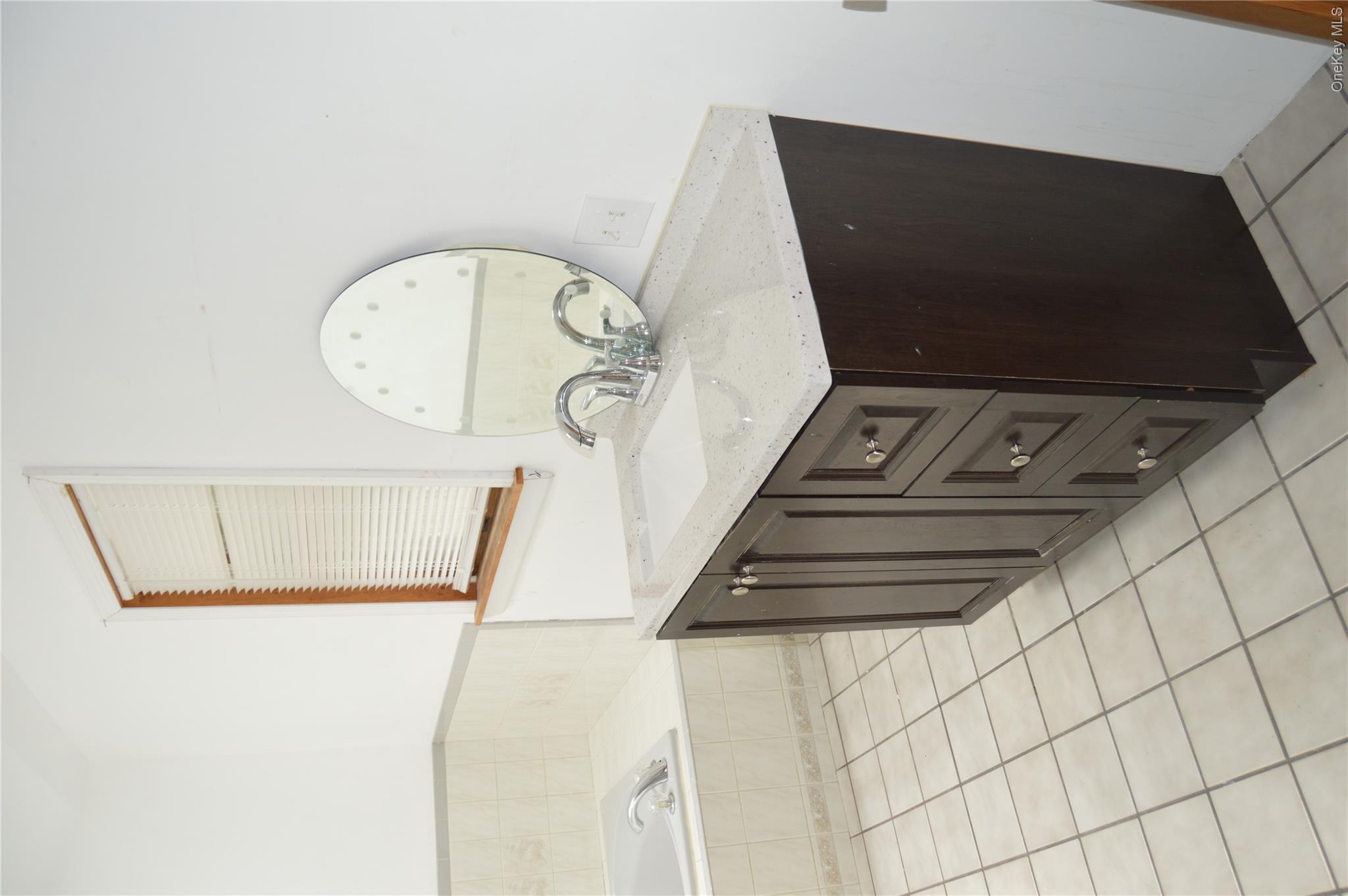 4 Willa Lane Property Photo 8