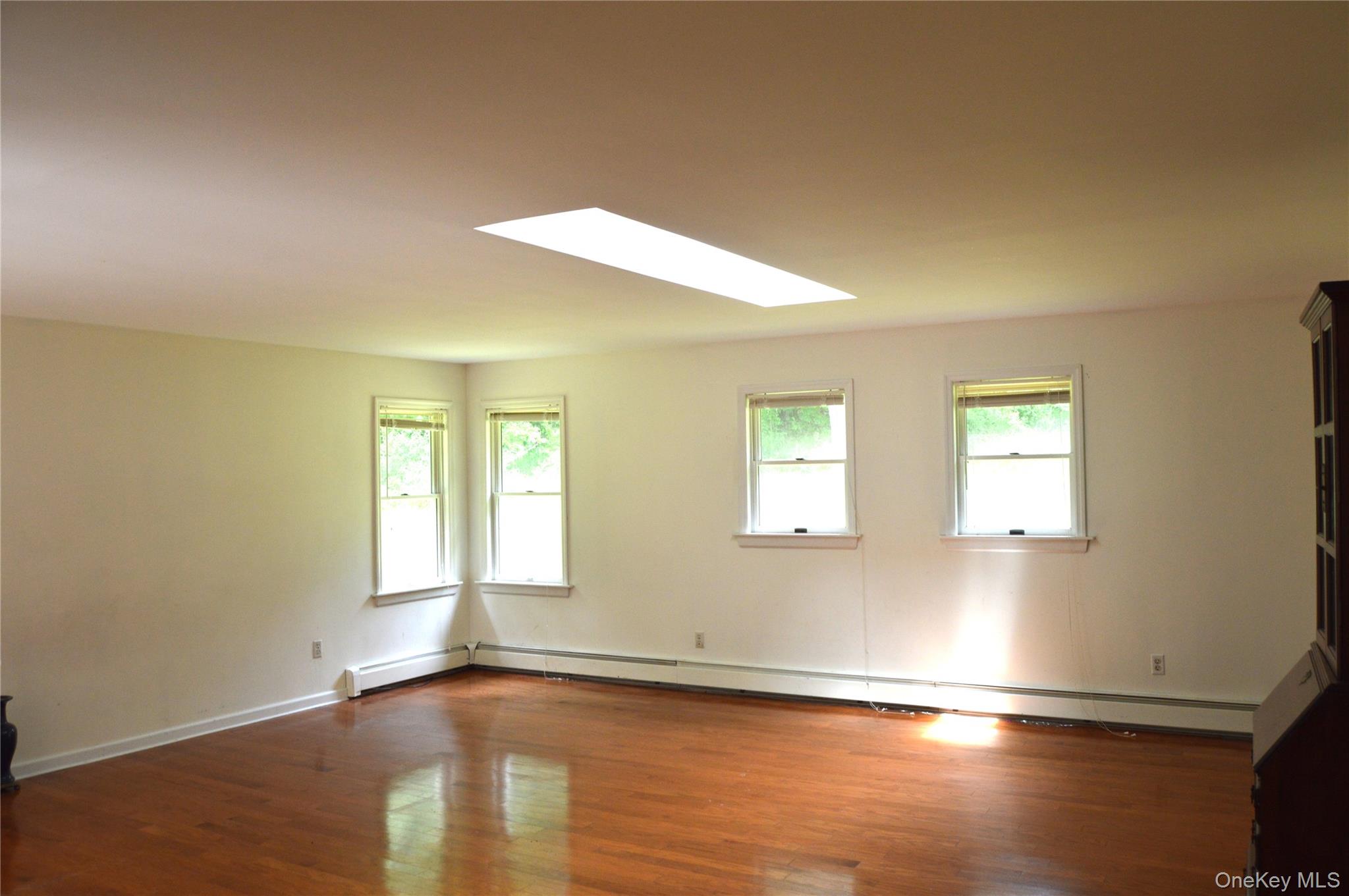 4 Willa Lane Property Photo 10