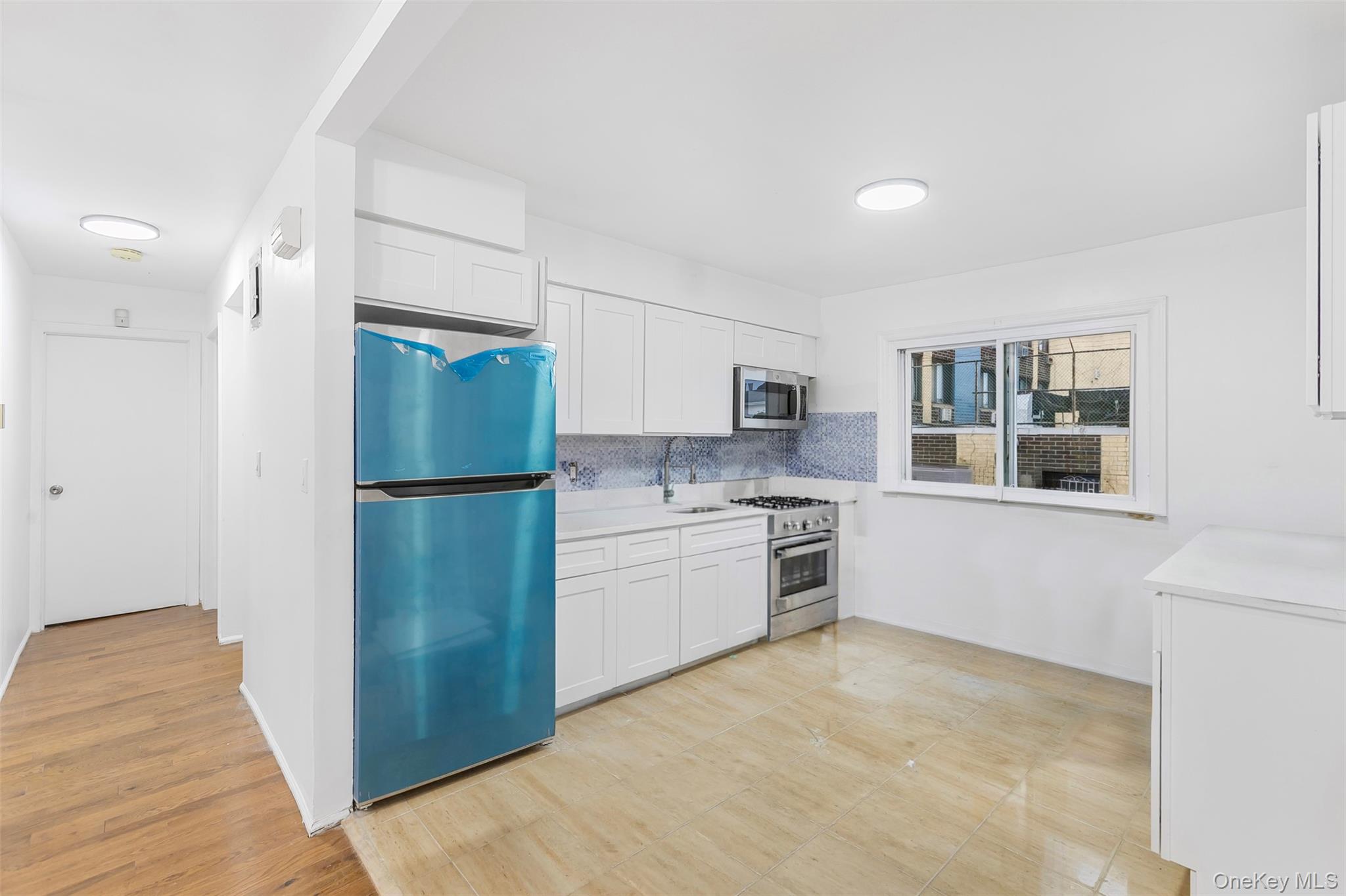 442 Beach 68th Street Property Photo 3