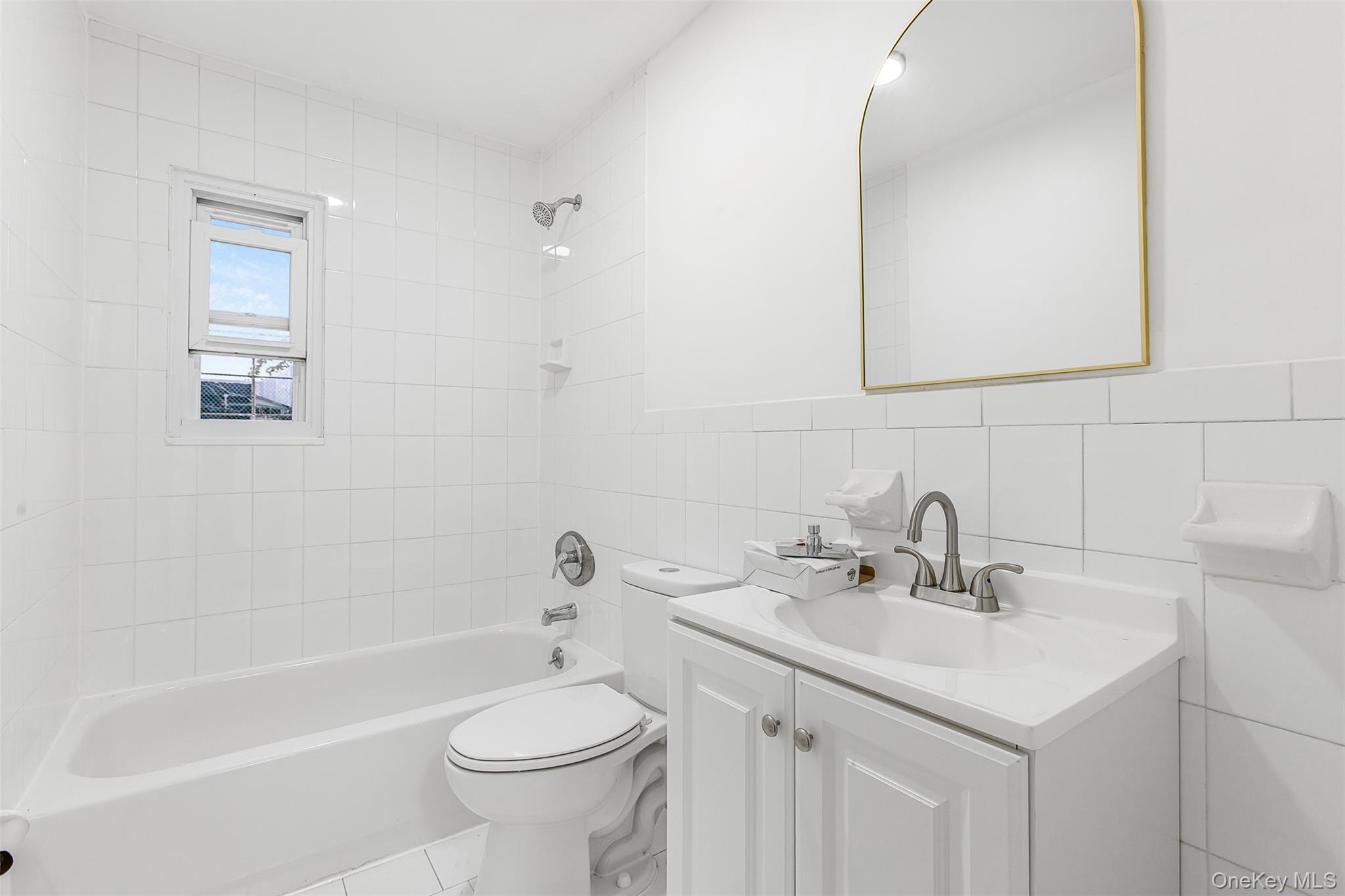 442 Beach 68th Street Property Photo 6