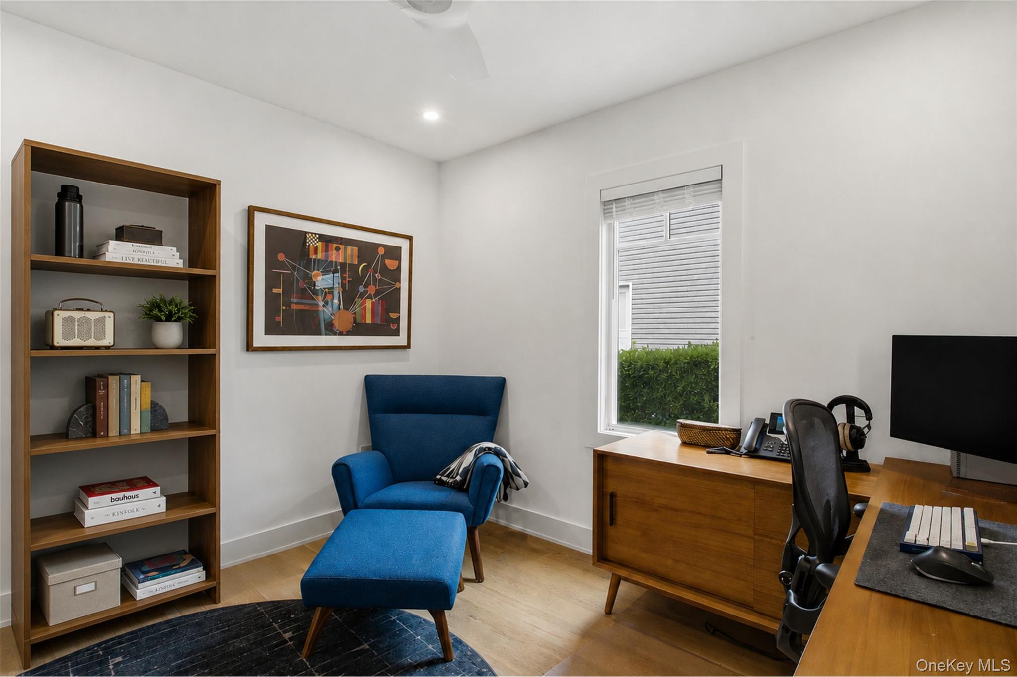 525 3rd Street Property Photo 6