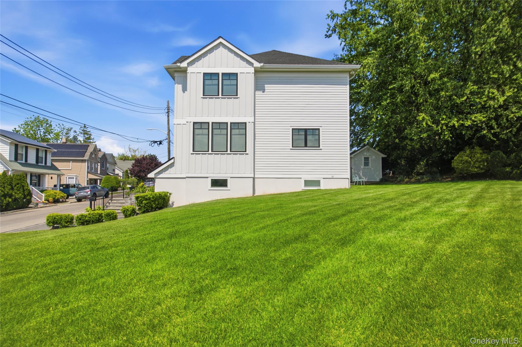 525 3rd Street Property Photo 24