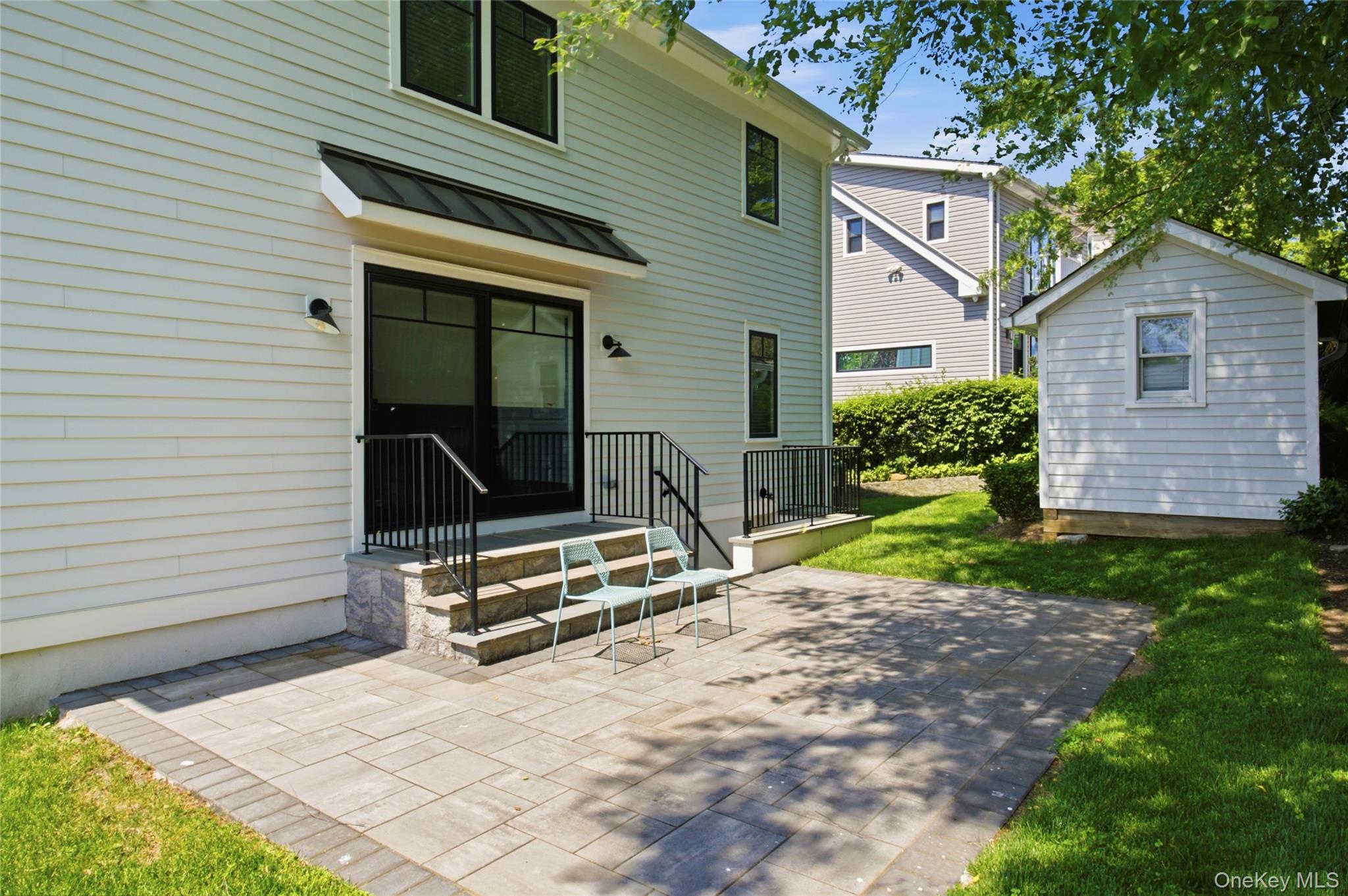 525 3rd Street Property Photo 25