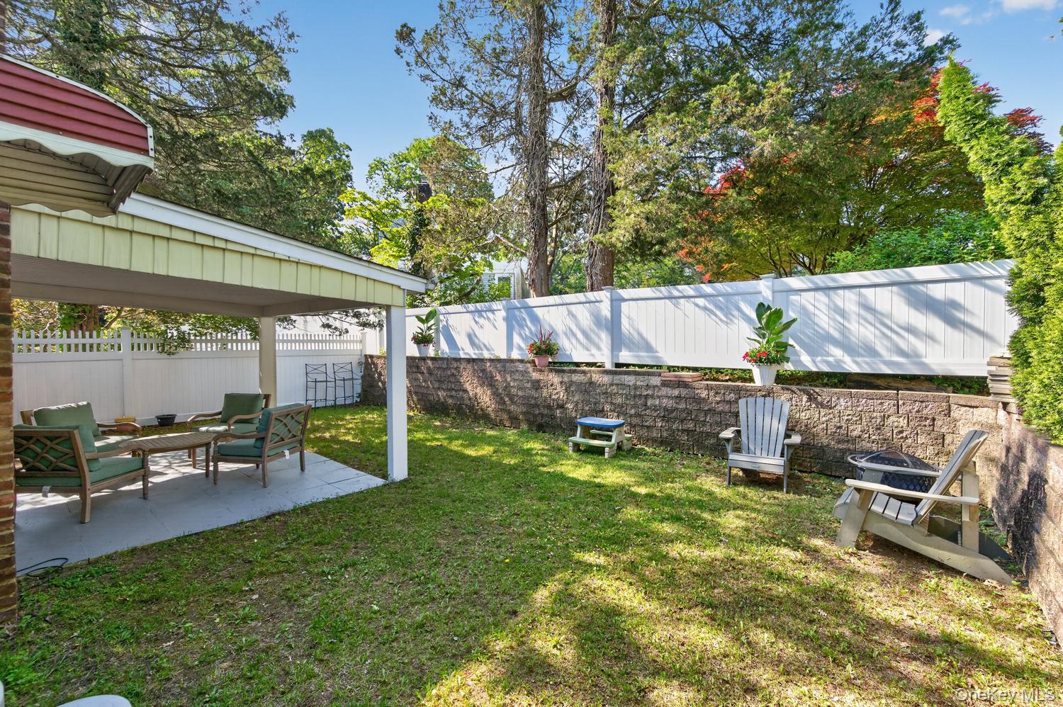 16 Warwick Place Property Photo 4