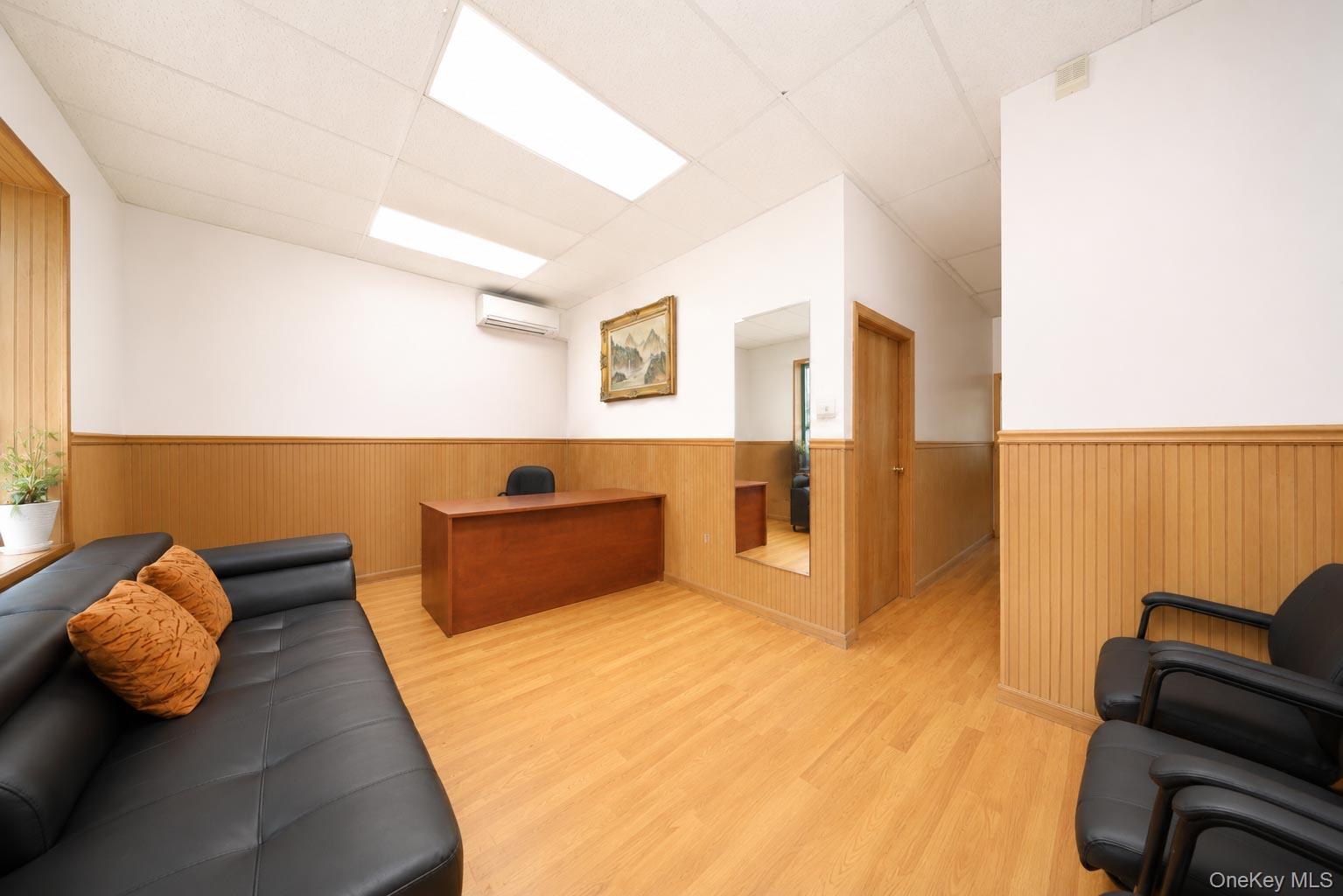 2430 Stillwell Avenue Property Photo 7