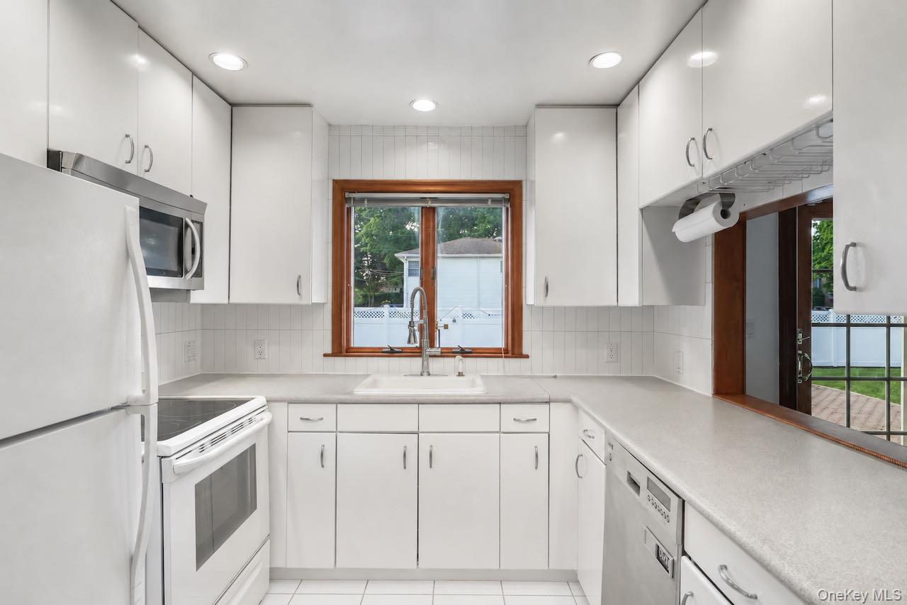 187 Commonwealth Avenue Property Photo 12