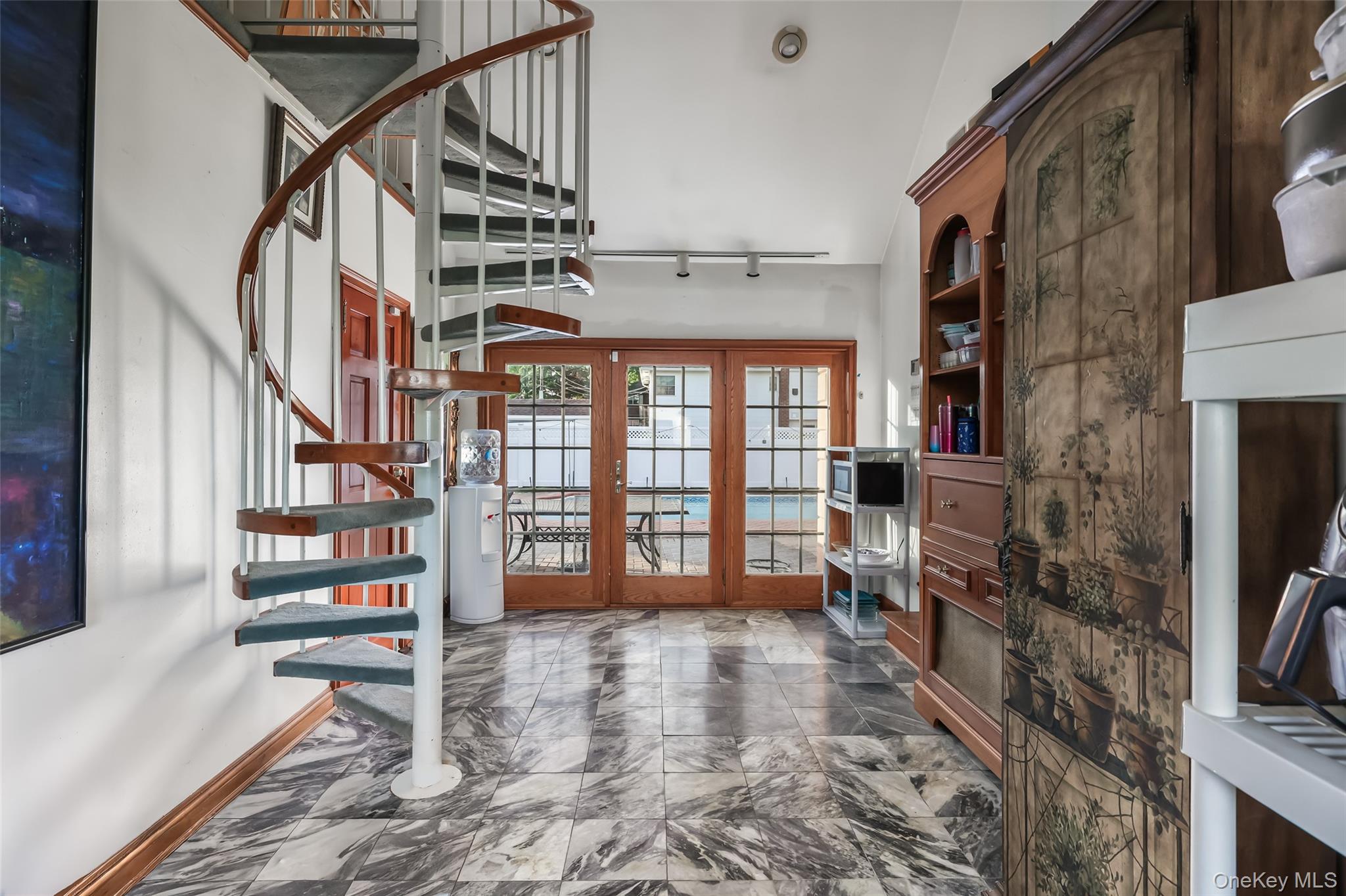 187 Commonwealth Avenue Property Photo 13