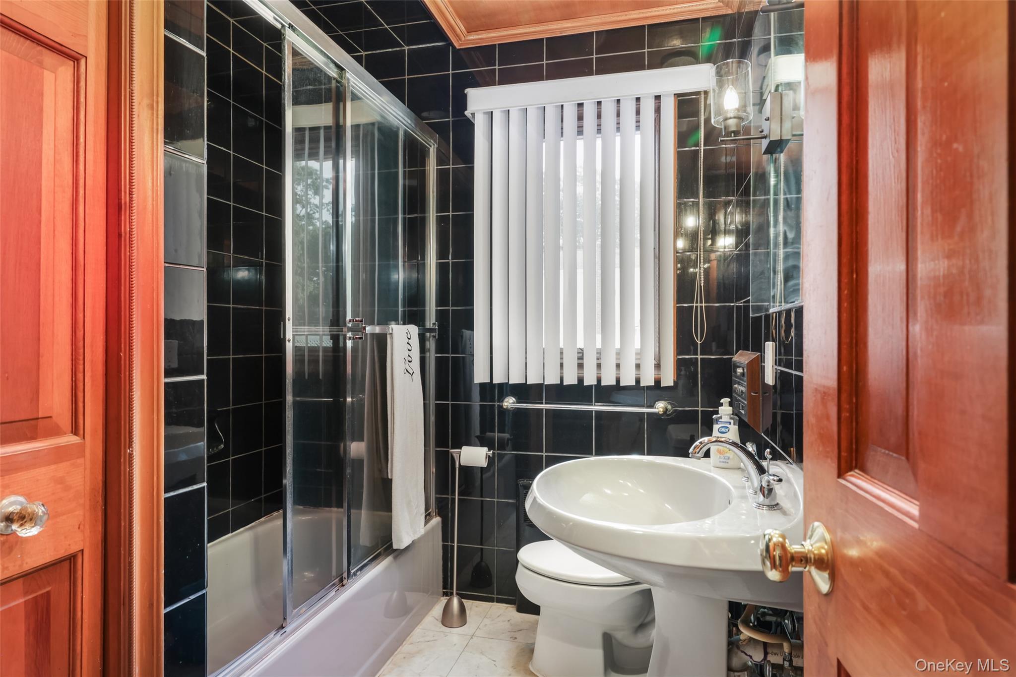 187 Commonwealth Avenue Property Photo 17