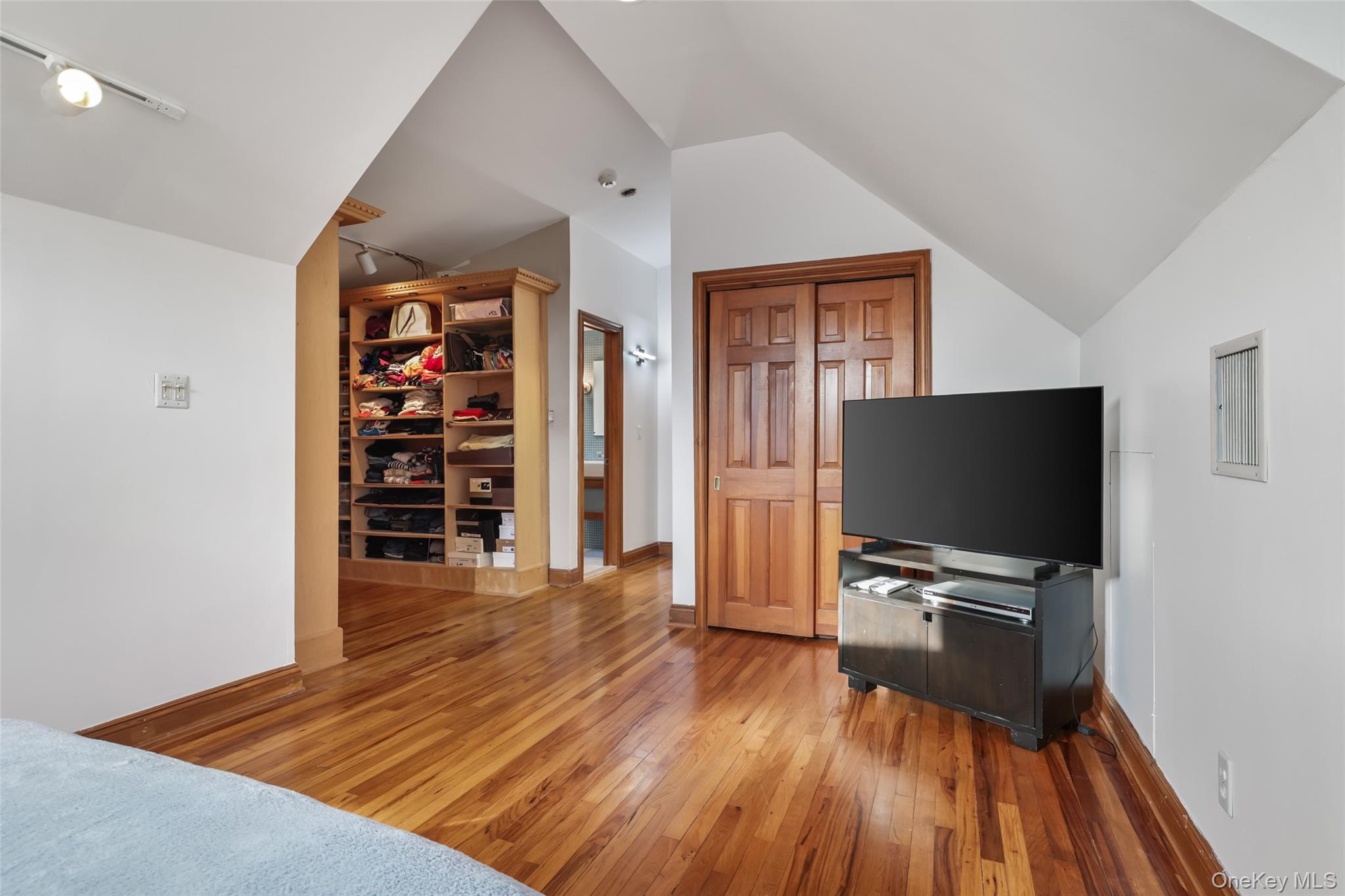 187 Commonwealth Avenue Property Photo 21