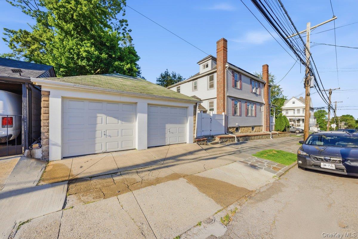 47 Glover Avenue Property Photo 3
